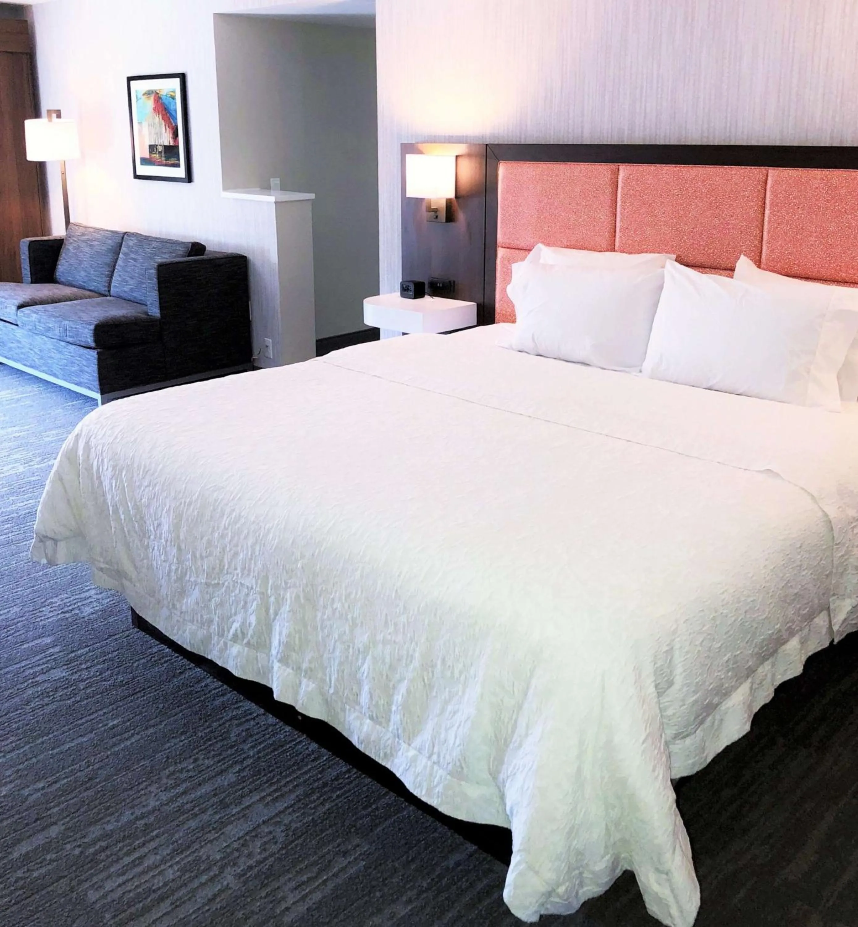 Bed in Hampton Inn Williamsport