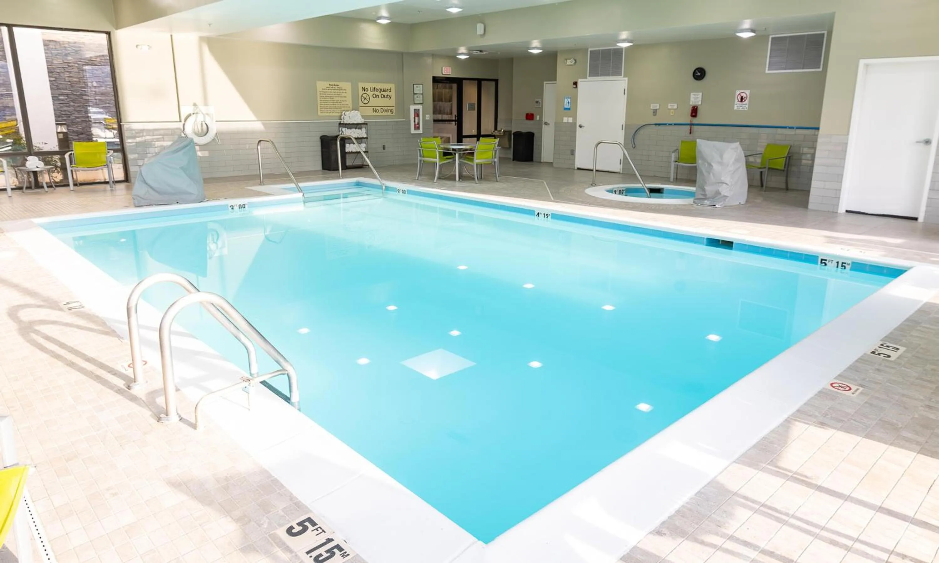 Pool view in Hampton Inn Williamsport