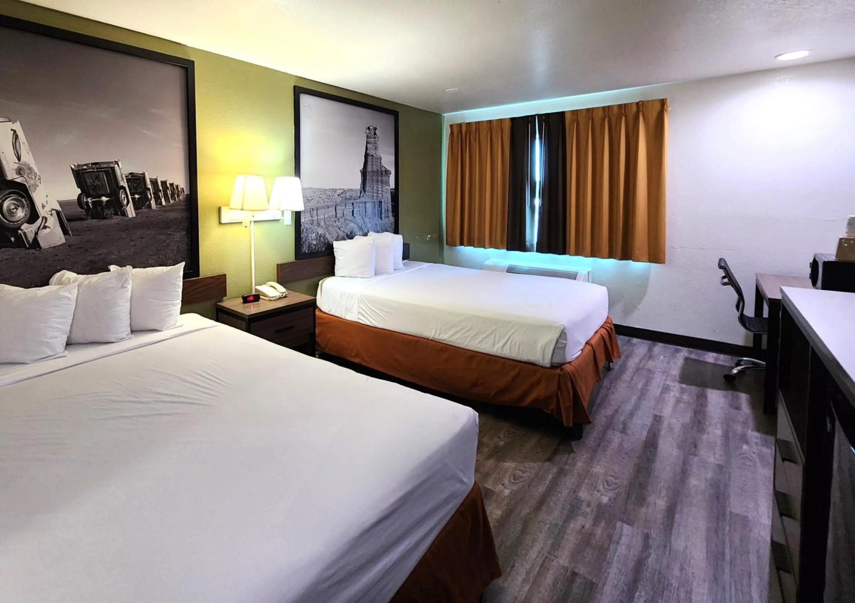 Bedroom, Bed in Super 8 by Wyndham Austin North/University Area