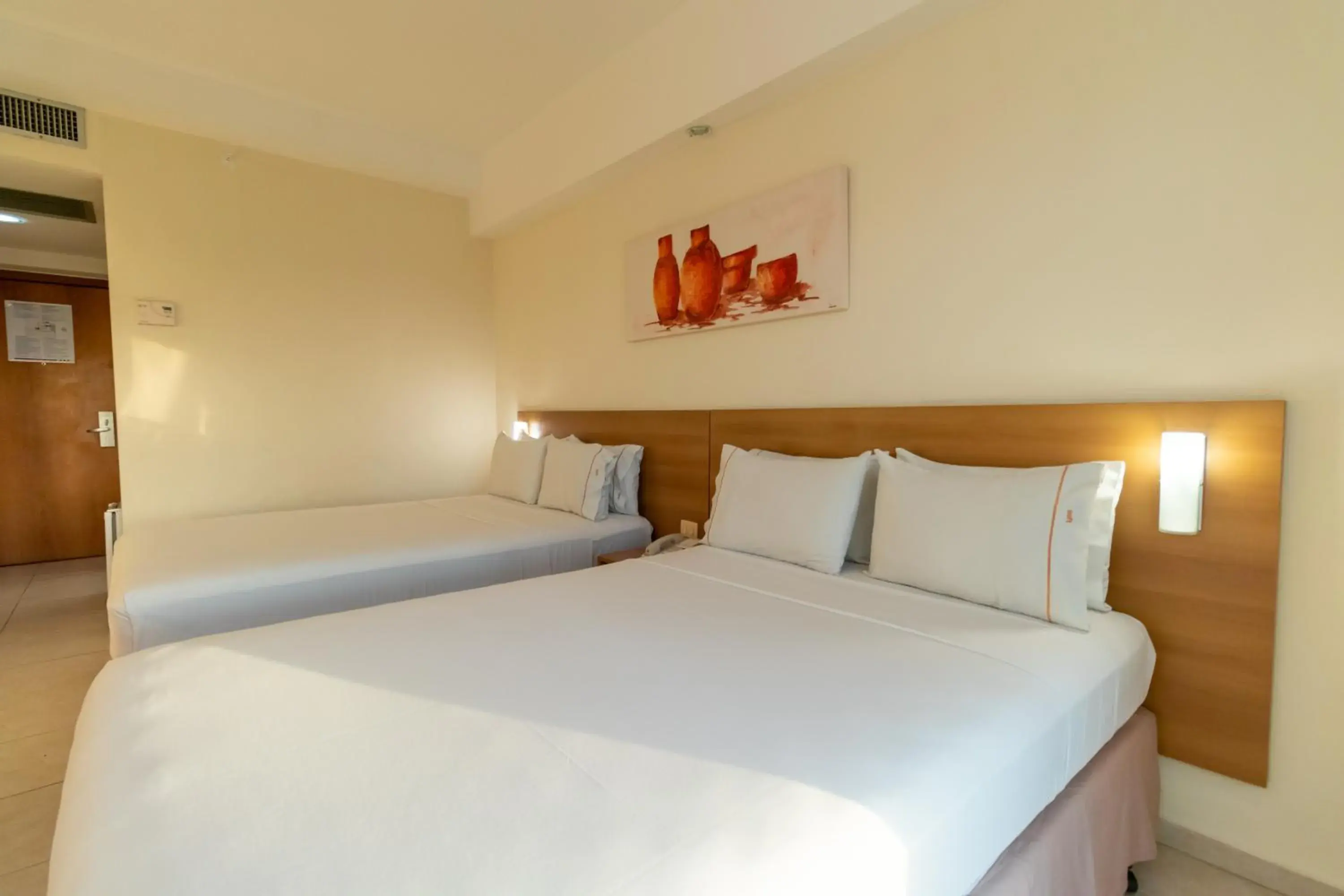 Standard Room with Two Double Beds in Praiamar Express Hotel Standard Room with Two Double Beds in Praiamar Express Hotel