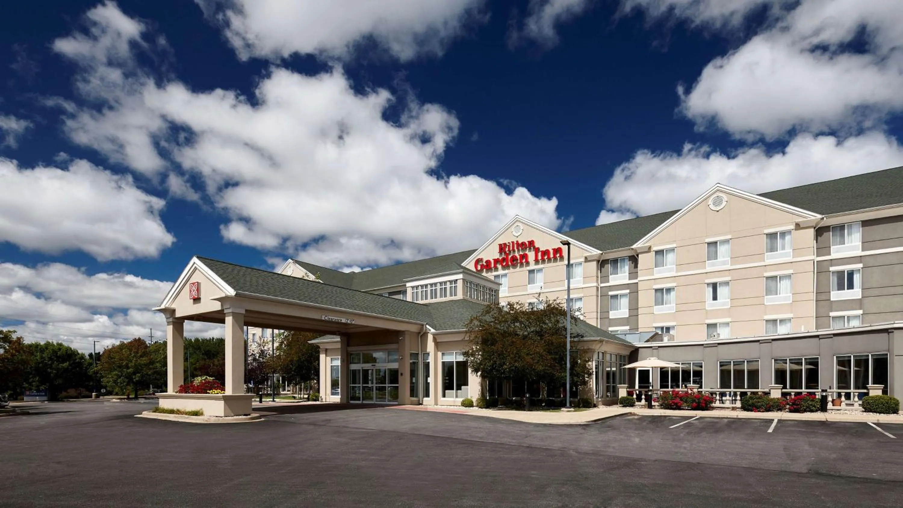 Property building in Hilton Garden Inn Merrillville