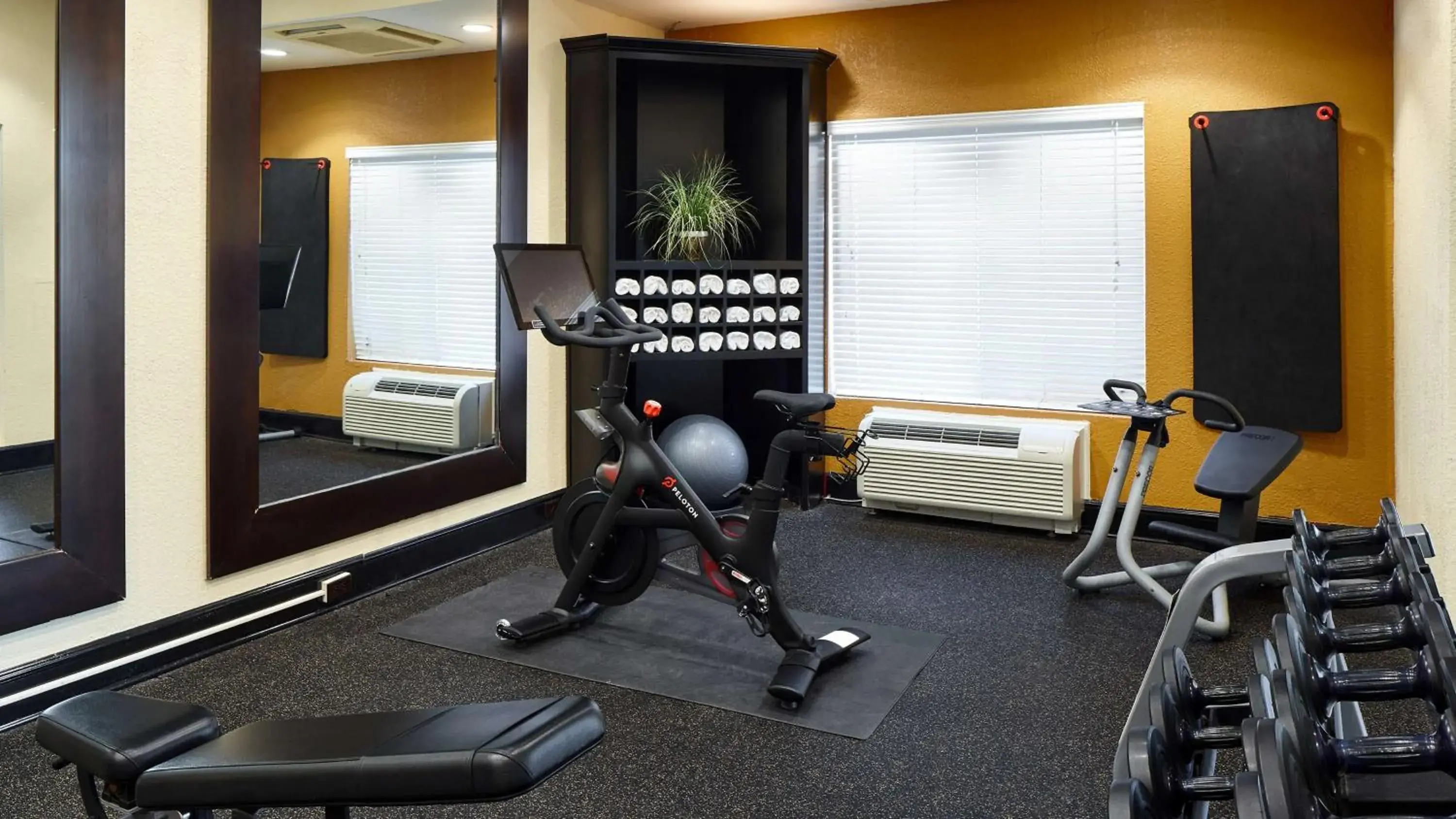Fitness centre/facilities in Hilton Garden Inn Merrillville Fitness centre/facilities in Hilton Garden Inn Merrillville
