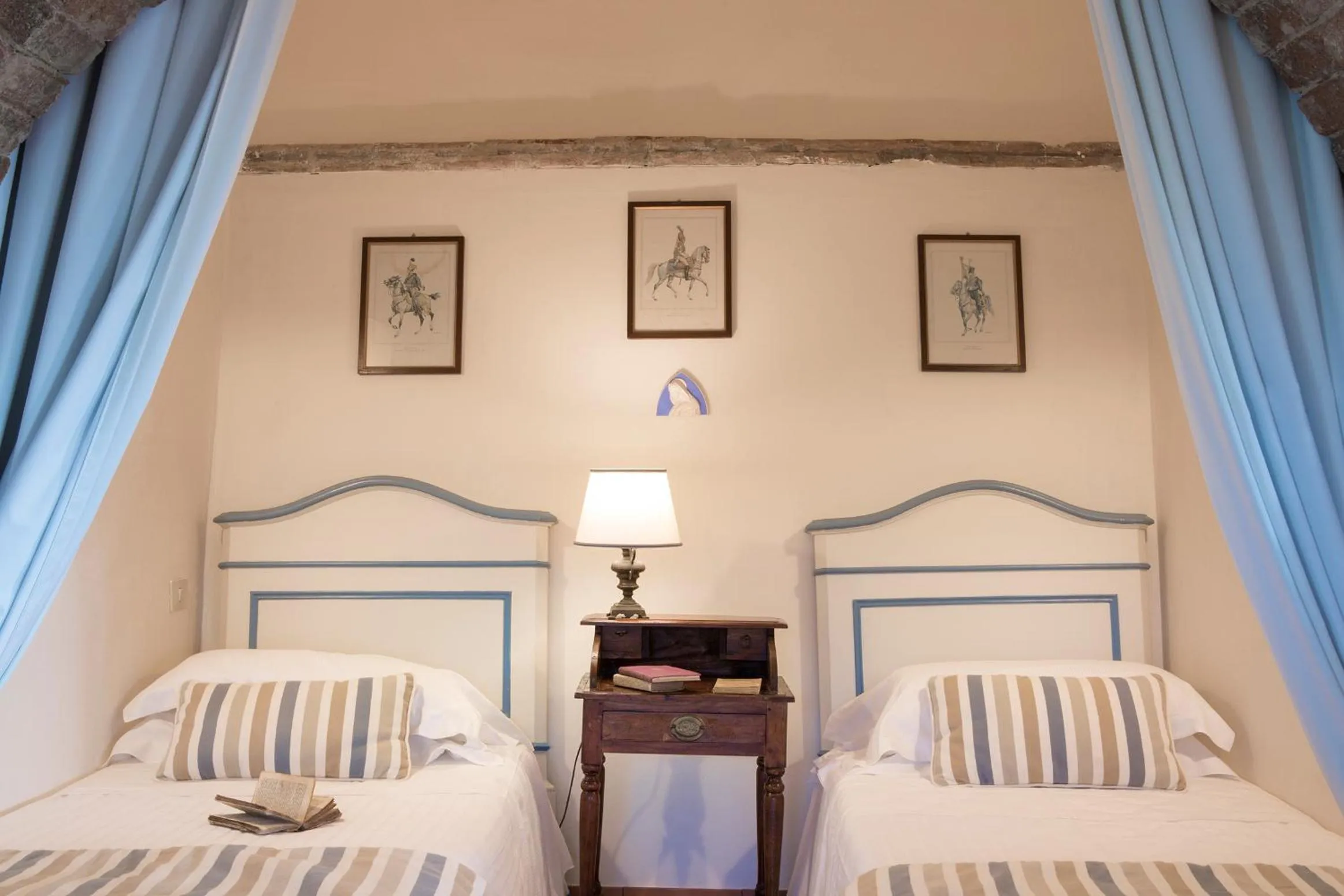 Bedroom, Bed in Villa Fillinelle