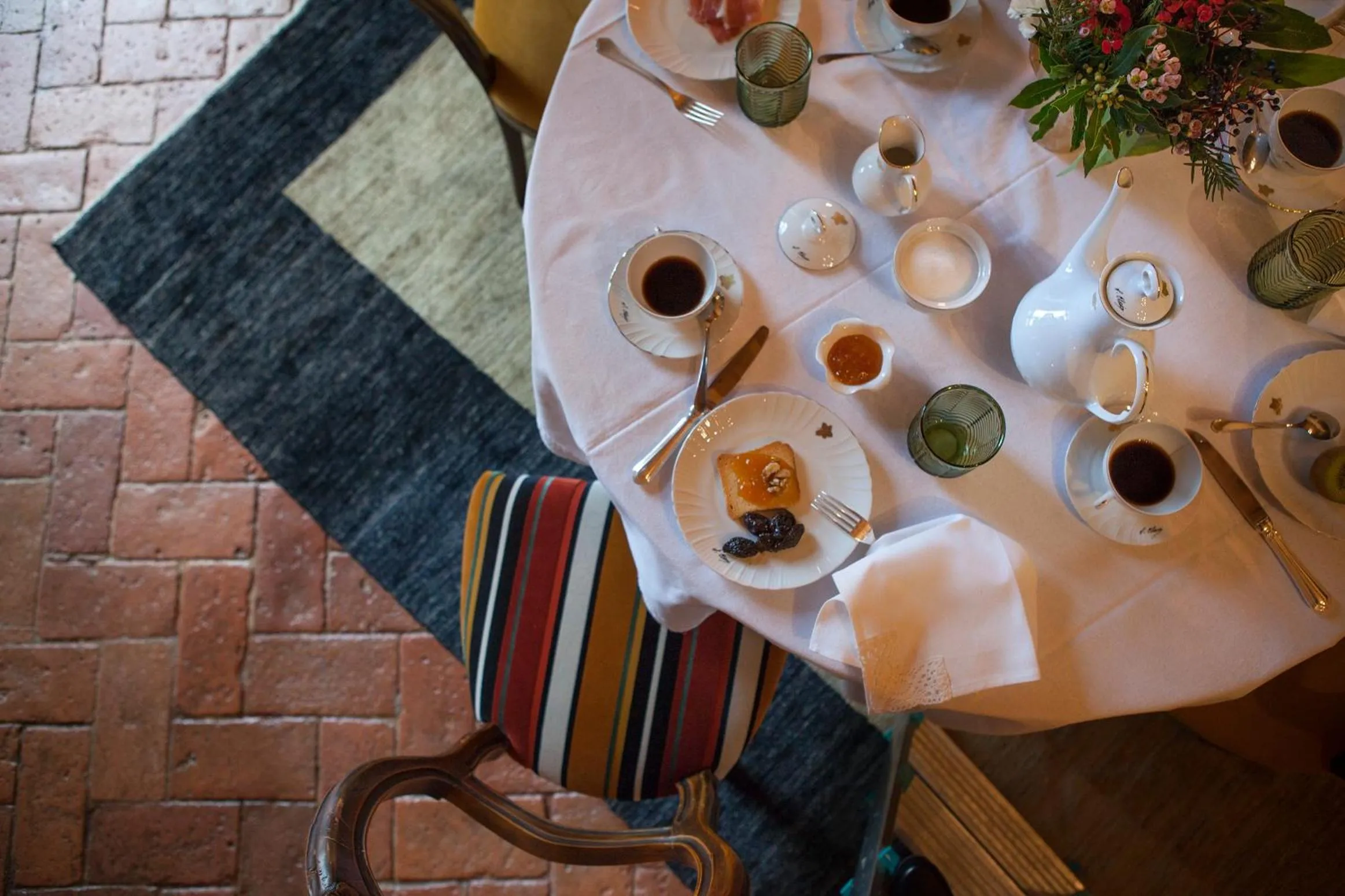 Communal lounge/ TV room in Villa Fillinelle