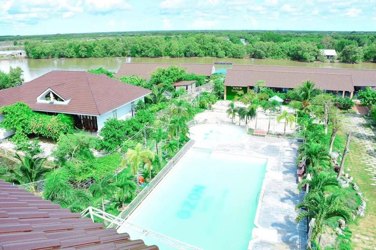 Swimming pool in Ozon Hotel Swimming pool in Ozon Hotel