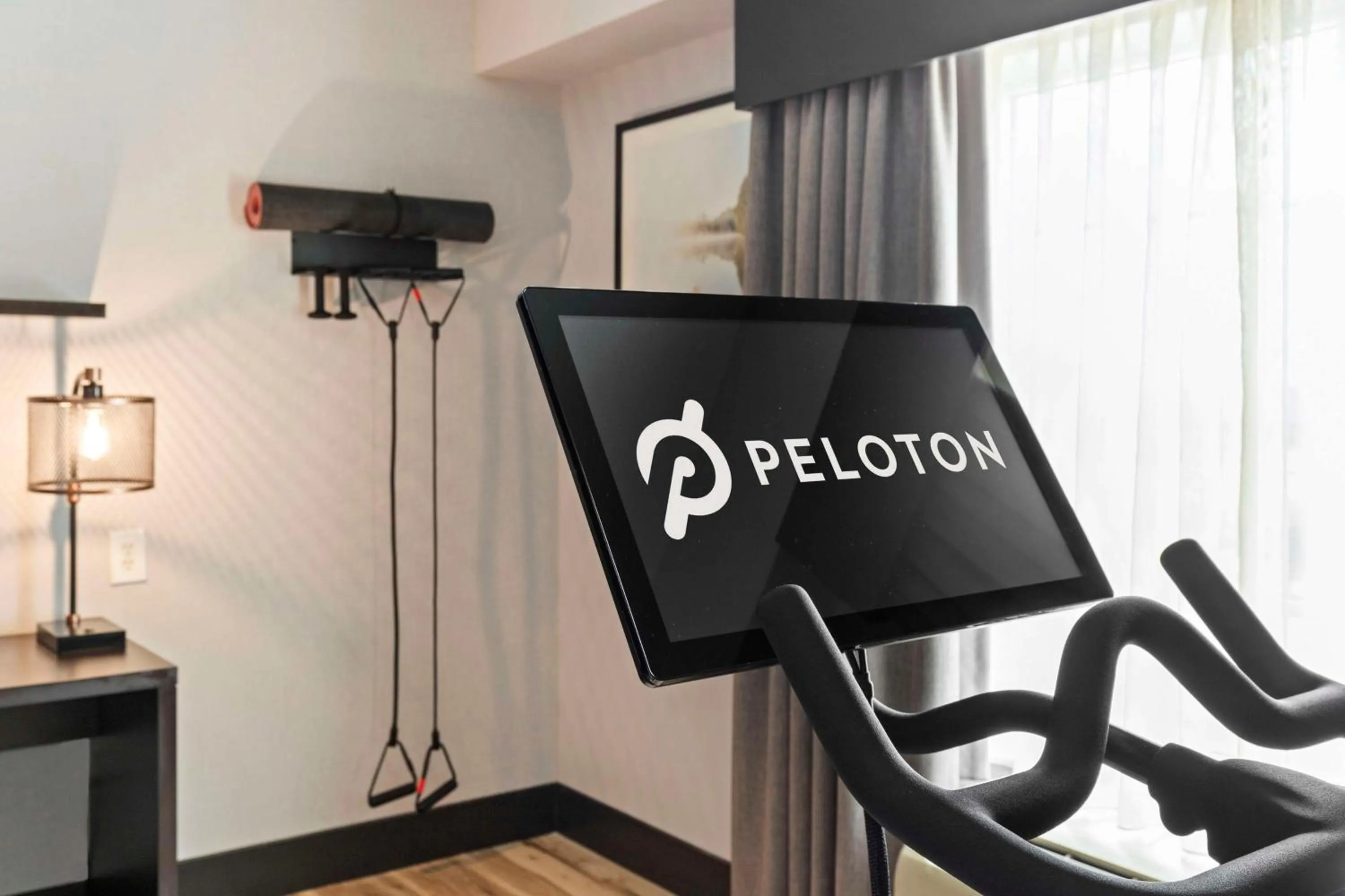 Photo of the whole room in Doubletree By Hilton Front Royal Blue Ridge Shadows