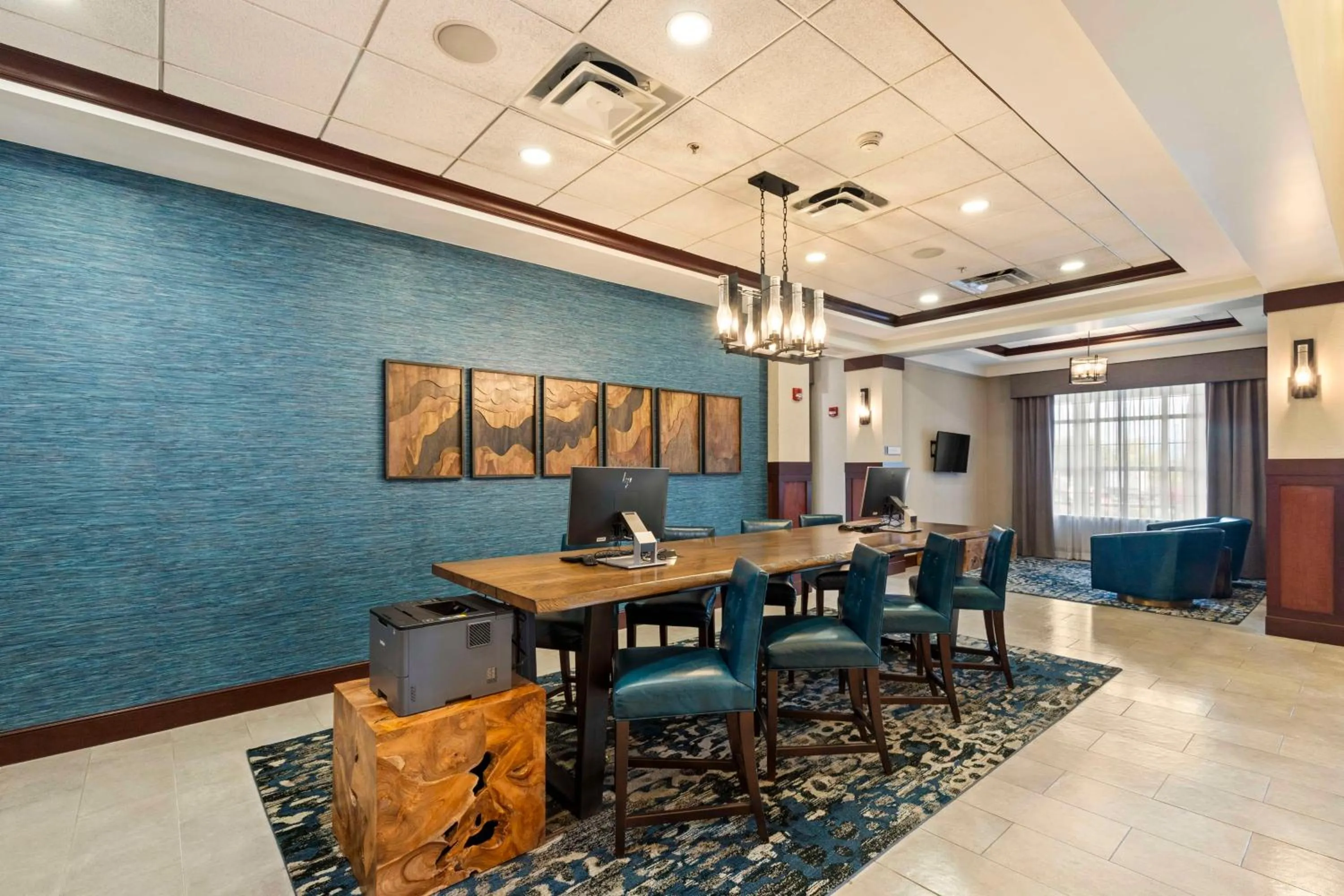 Business facilities in Doubletree By Hilton Front Royal Blue Ridge Shadows