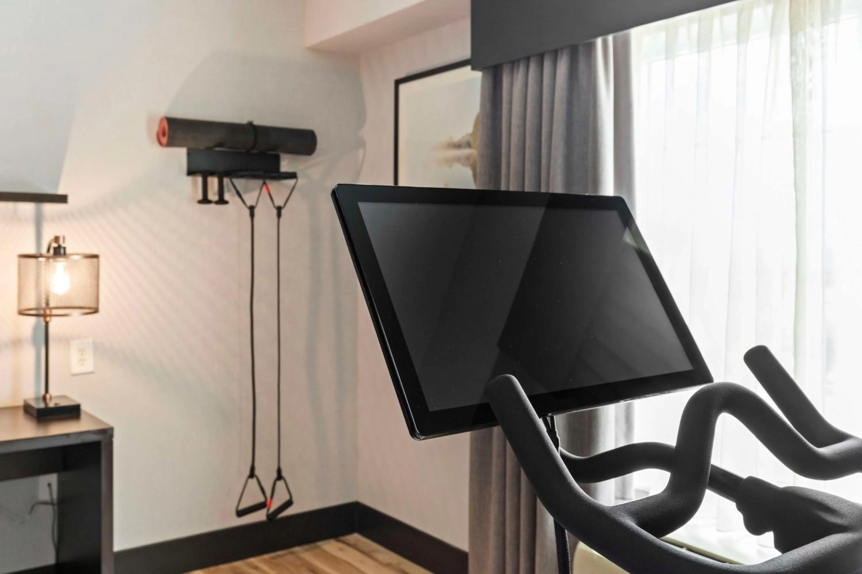 Photo of the whole room in Doubletree By Hilton Front Royal Blue Ridge Shadows