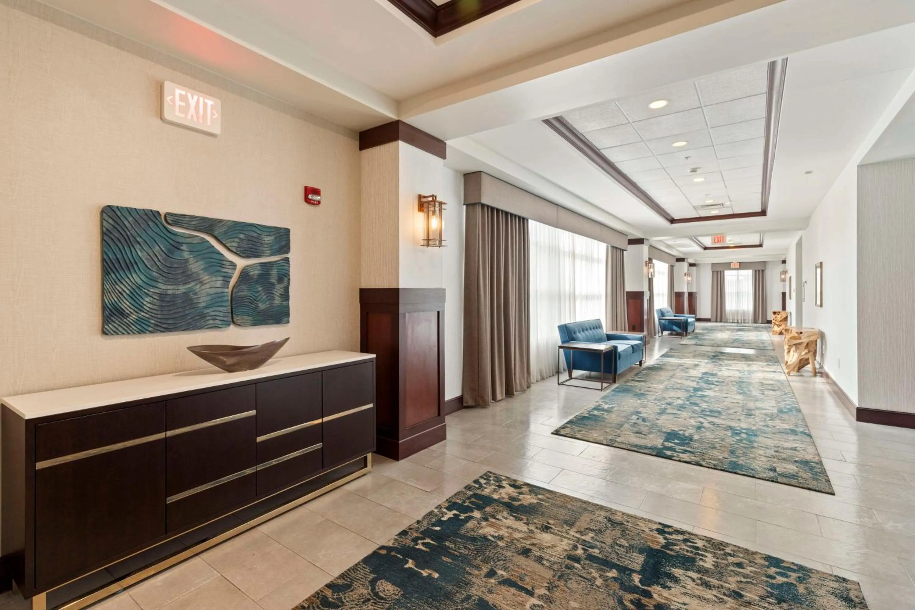 Lobby or reception in Doubletree By Hilton Front Royal Blue Ridge Shadows