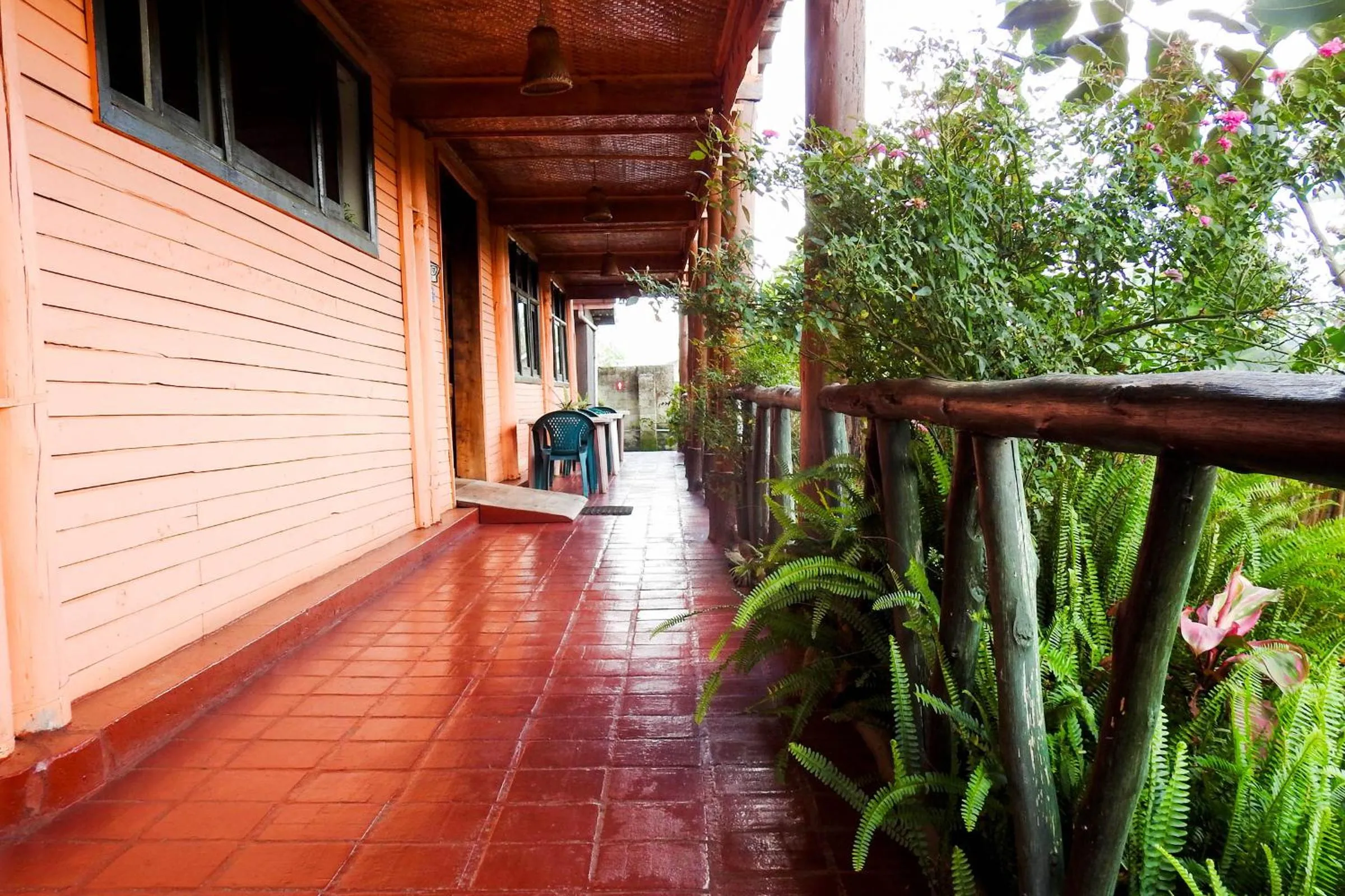 Restaurant/places to eat in Westend Motel