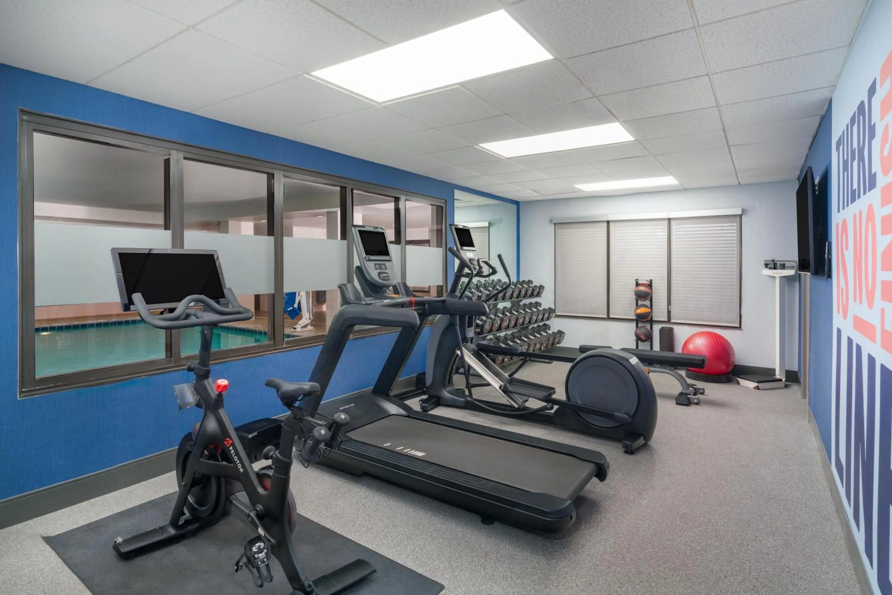Fitness centre/facilities in Hampton Inn Marietta