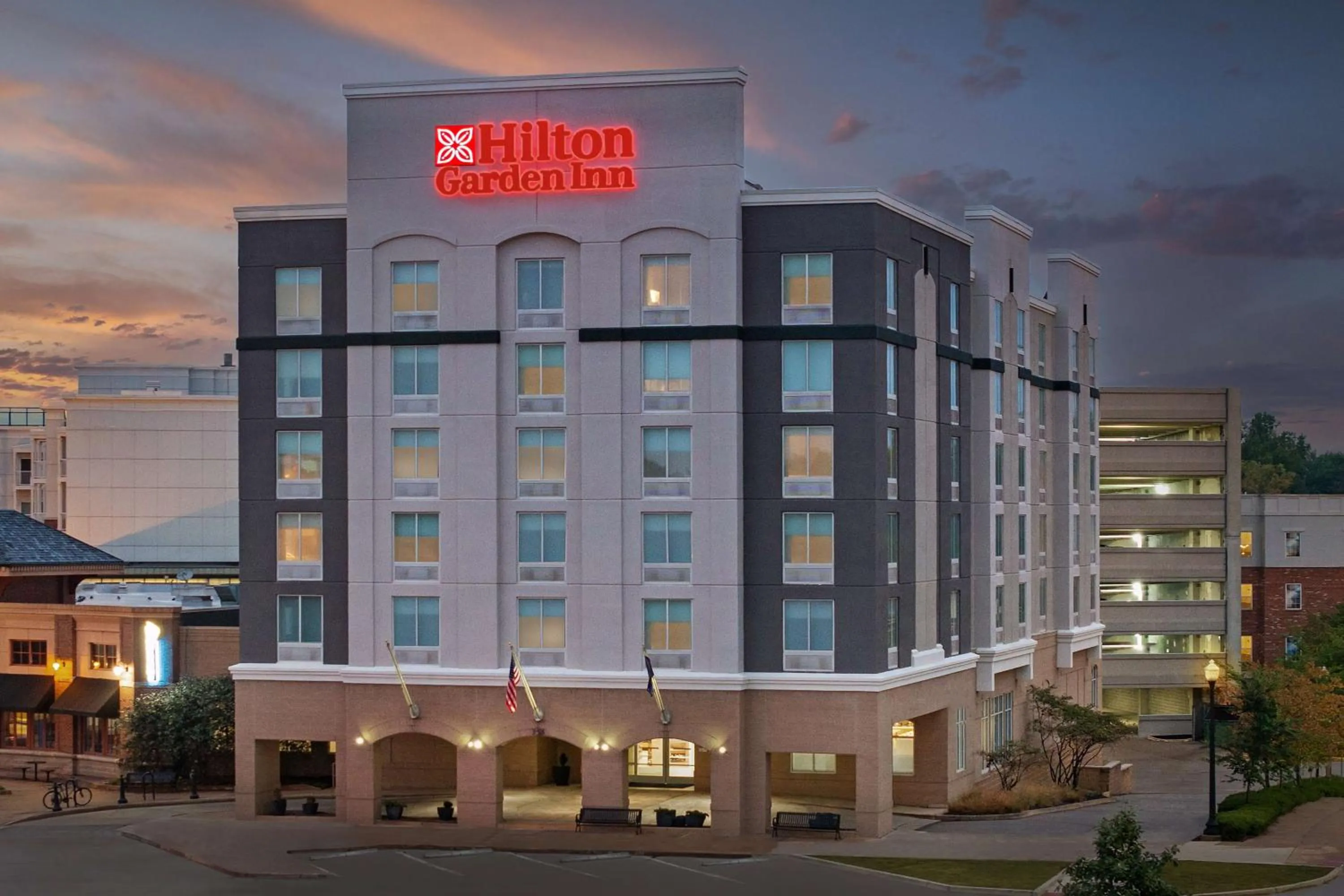 Property building in Hilton Garden Inn West Lafayette Wabash Landing