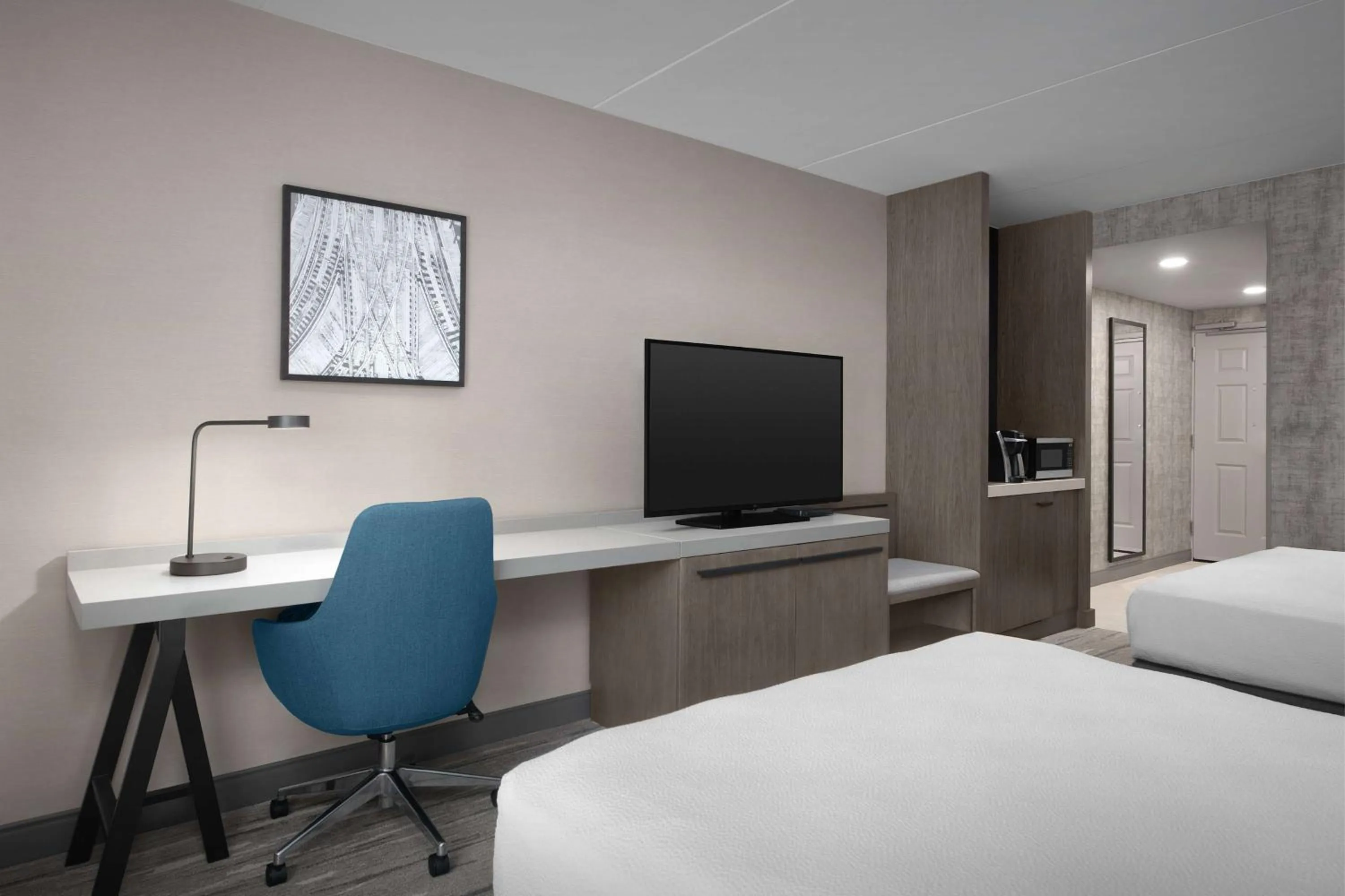 Bedroom, Bed in Hilton Garden Inn West Lafayette Wabash Landing