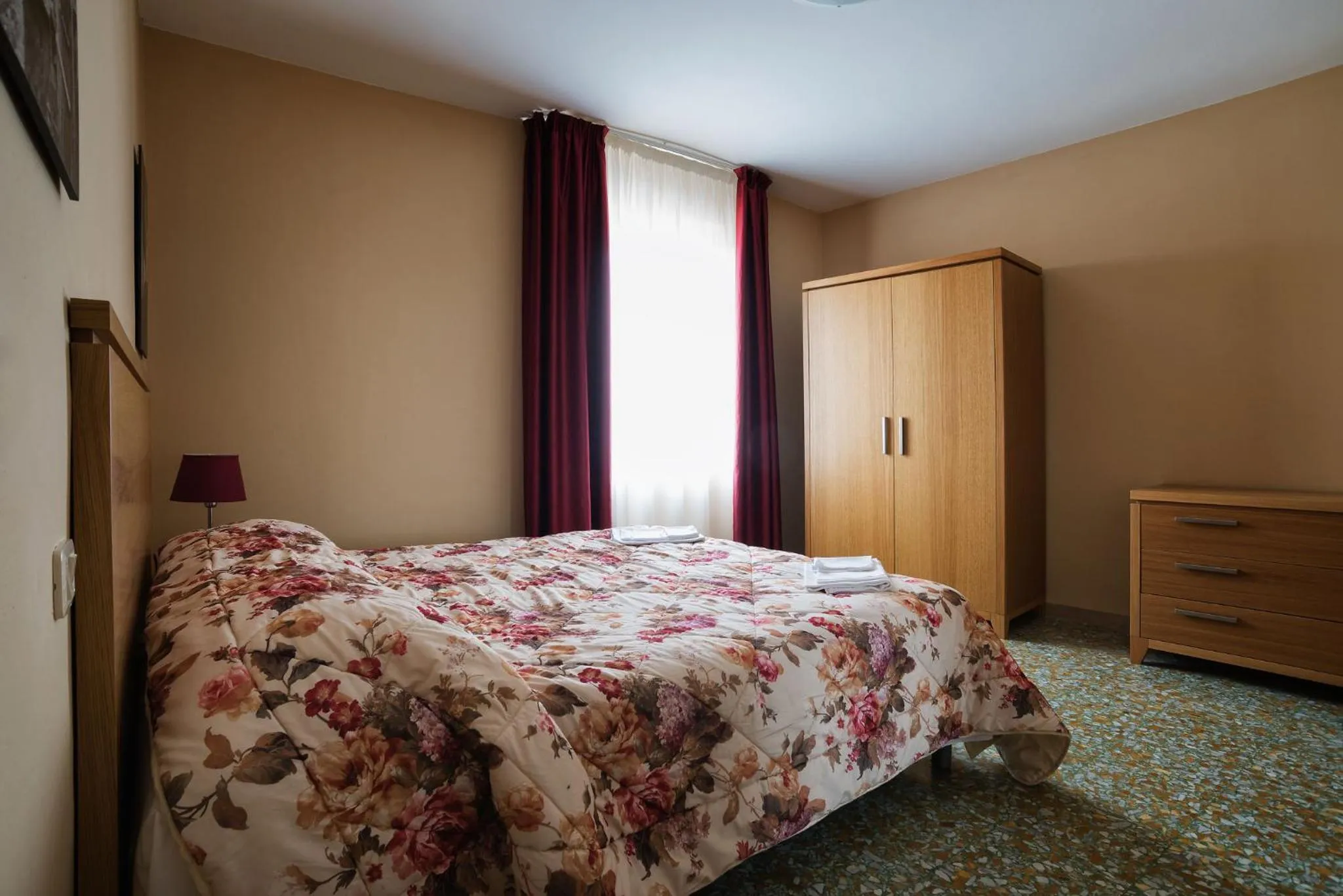 Bedroom, Bed in Bellarmino Boutique Apartments, Montepulciano