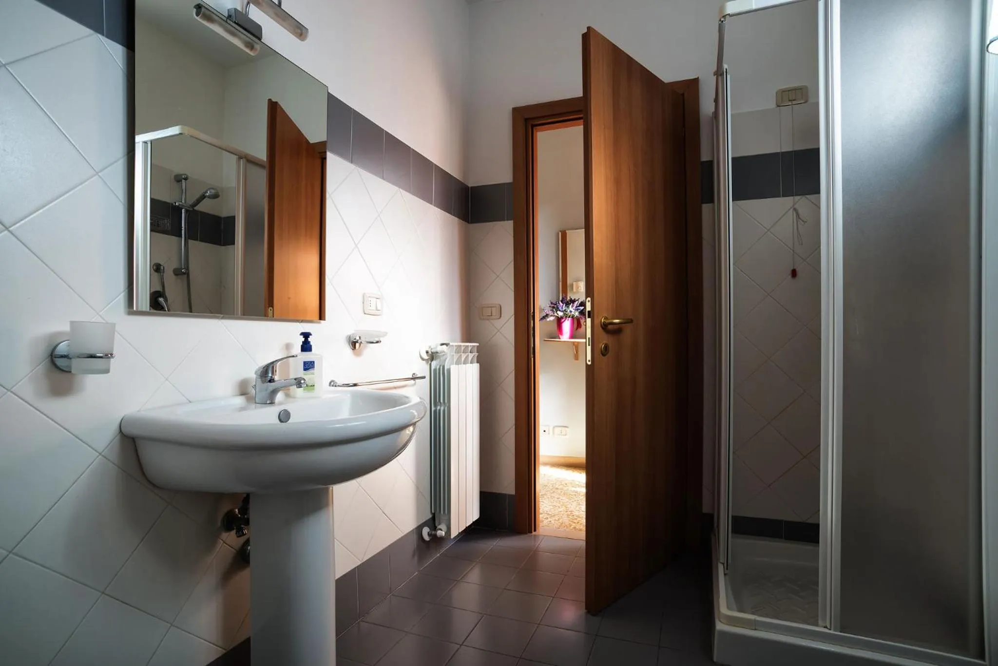 Shower in Bellarmino Boutique Apartments, Montepulciano