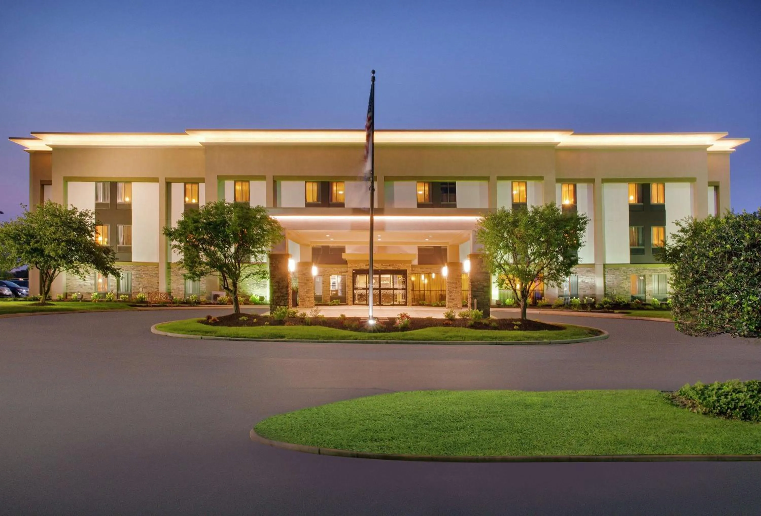 Property building in Hampton Inn Merrillville