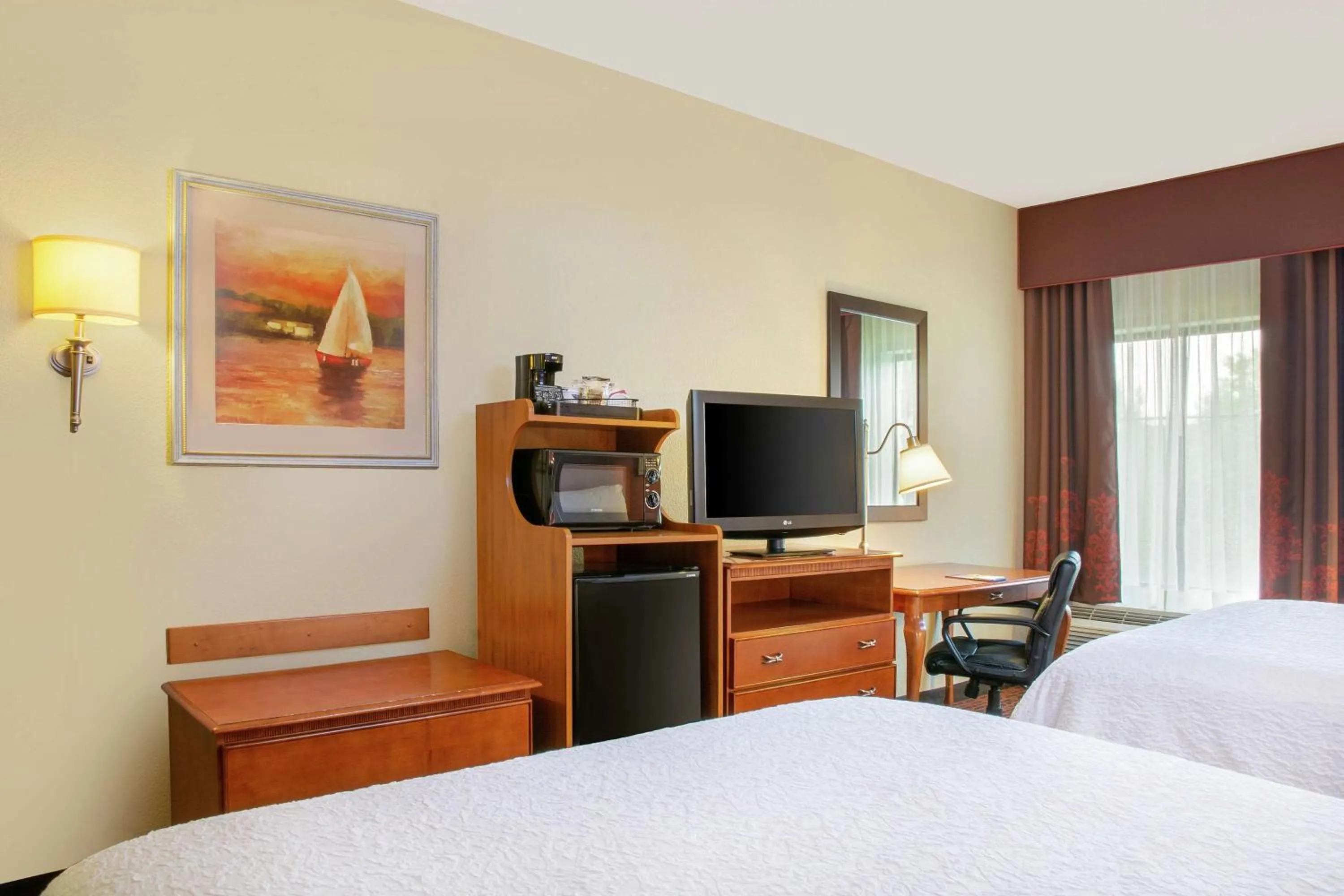 Bedroom, Bed in Hampton Inn Merrillville