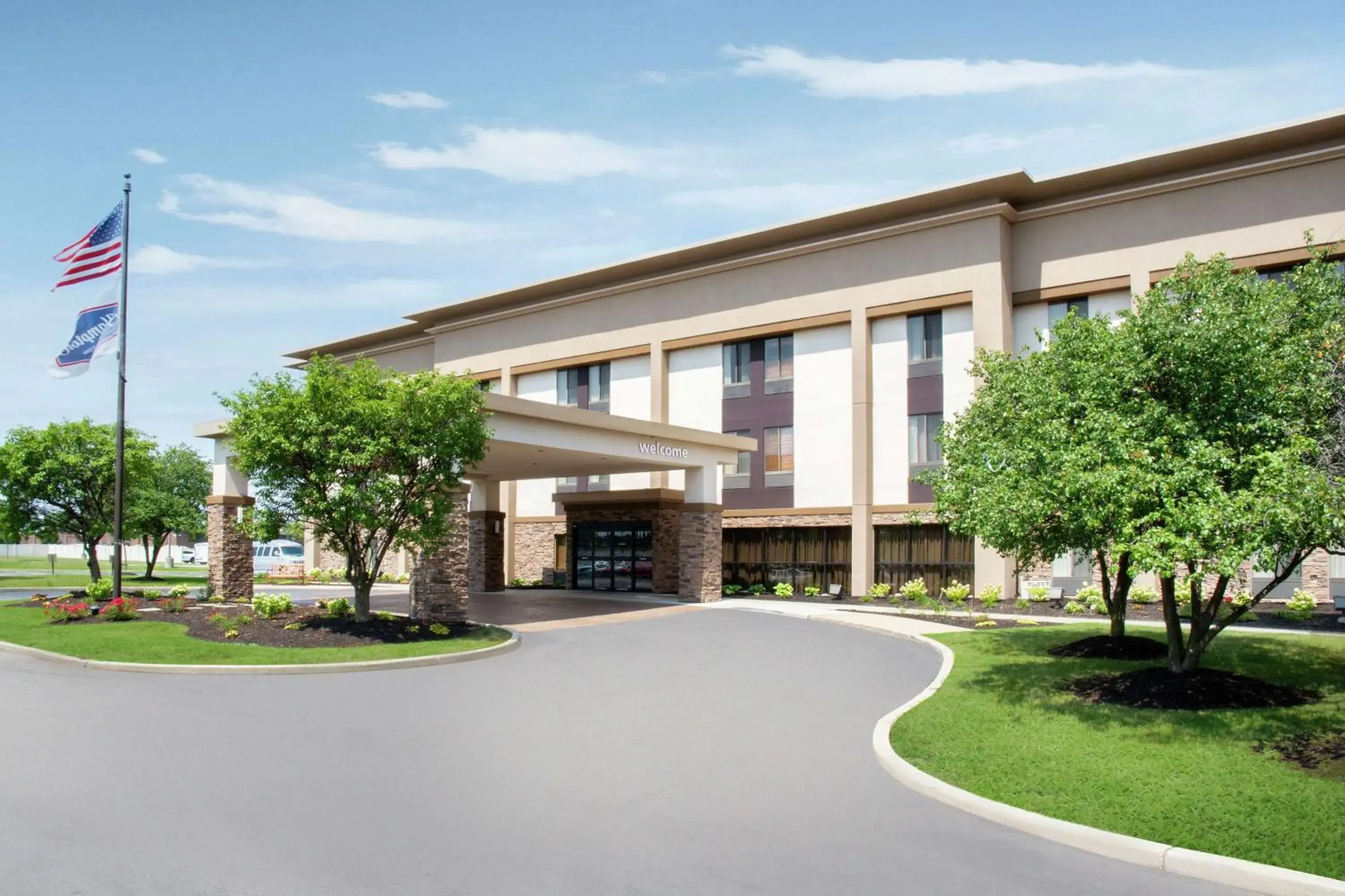 Property building in Hampton Inn Merrillville Property building in Hampton Inn Merrillville