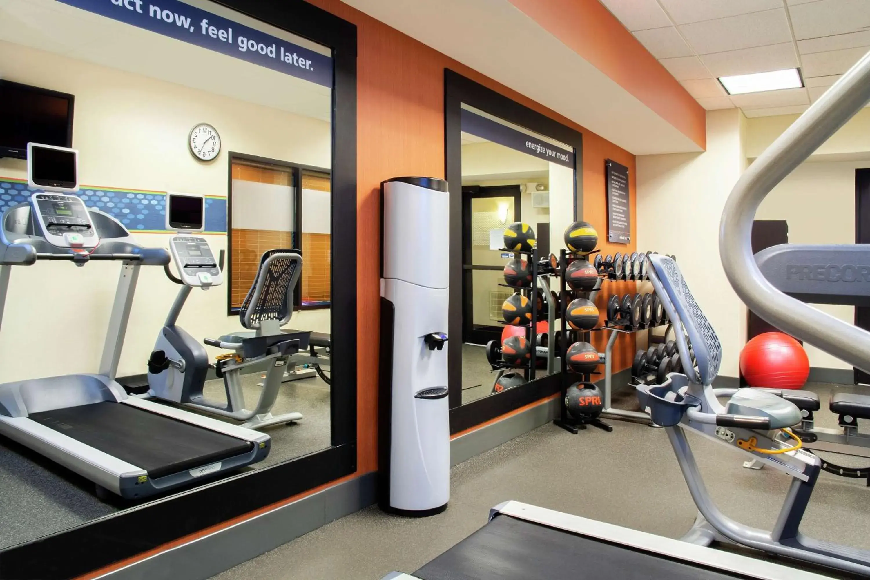 Fitness centre/facilities in Hampton Inn Merrillville Fitness centre/facilities in Hampton Inn Merrillville