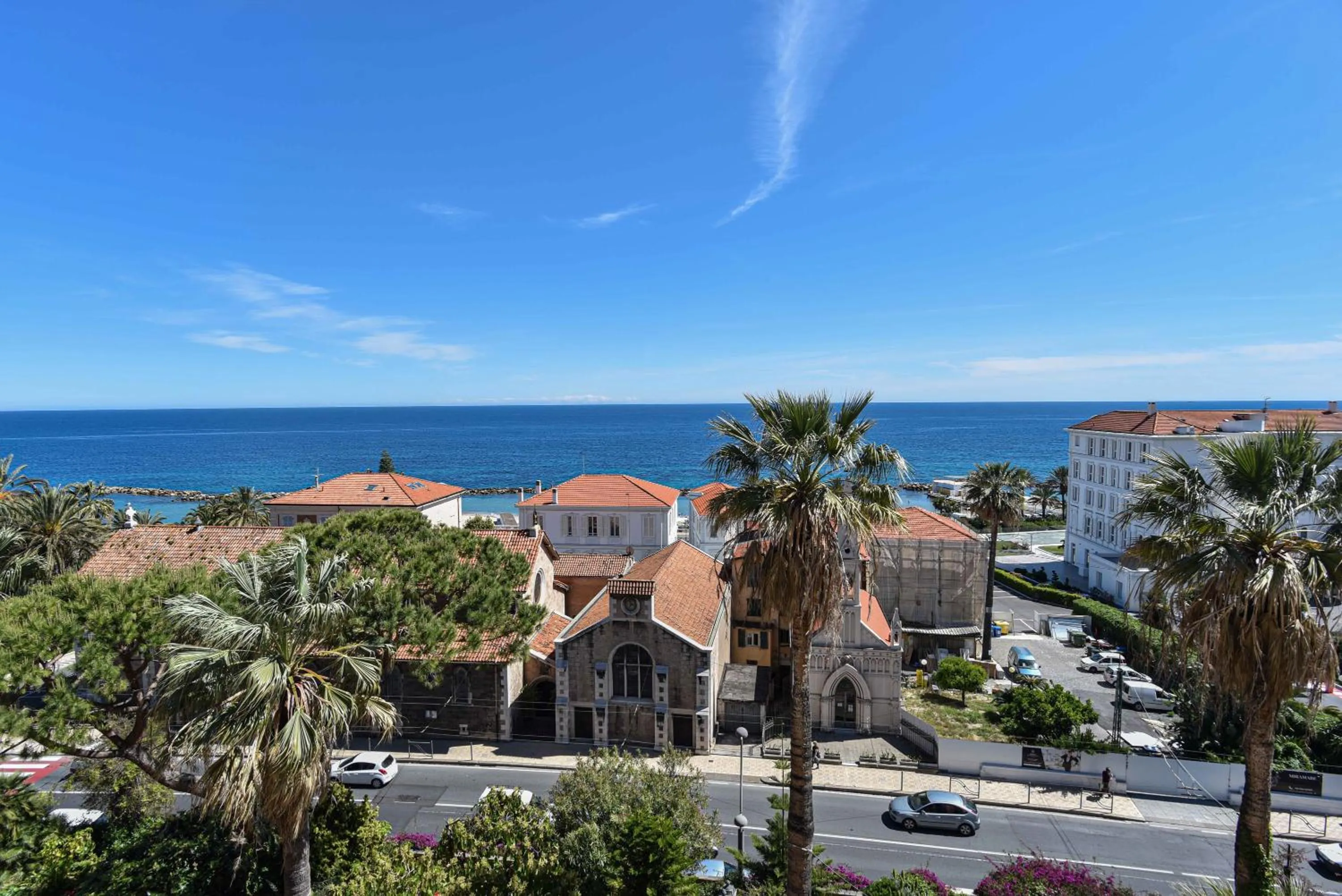 View (from property/room) in Grand Hotel De Londres