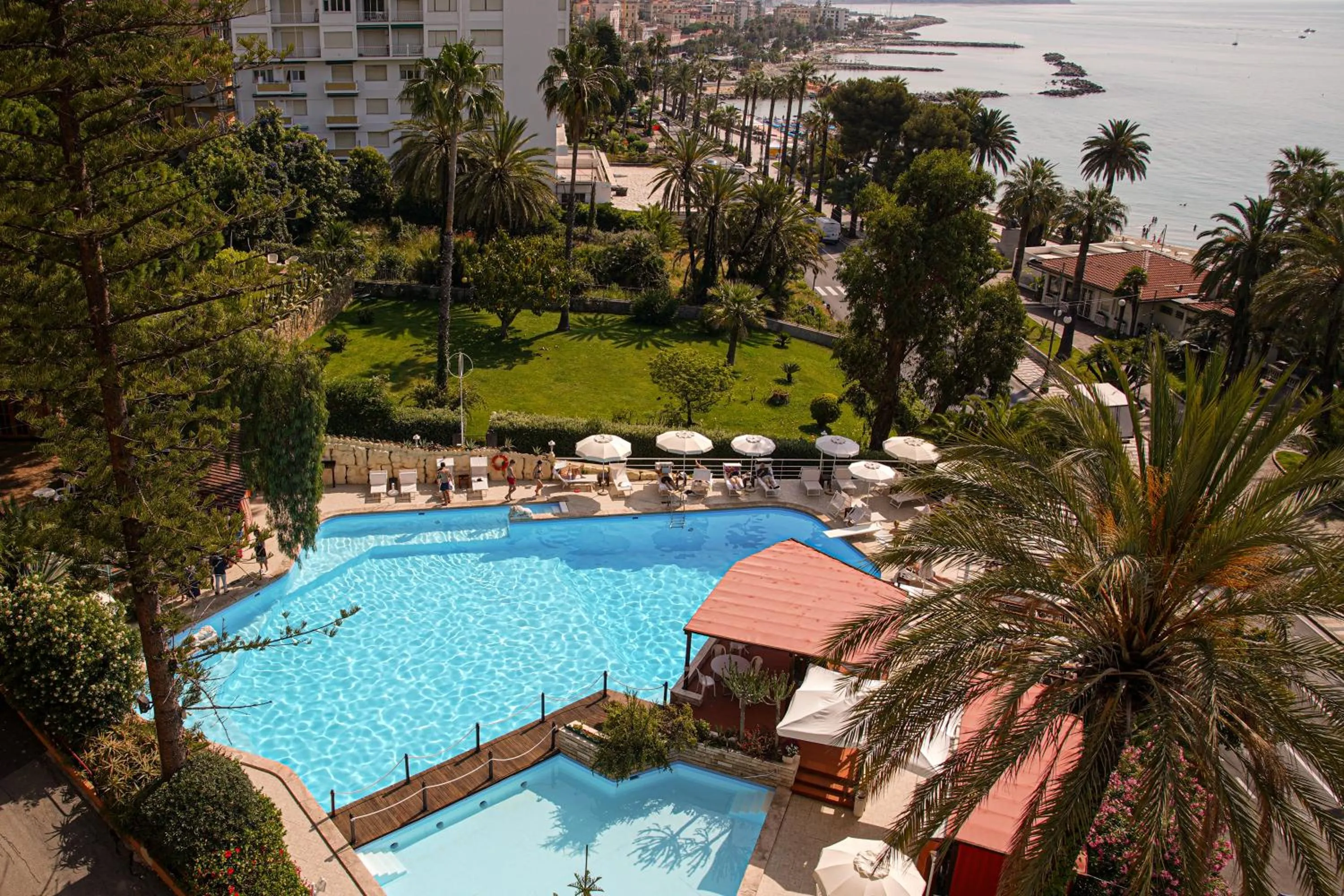 Property building in Grand Hotel De Londres