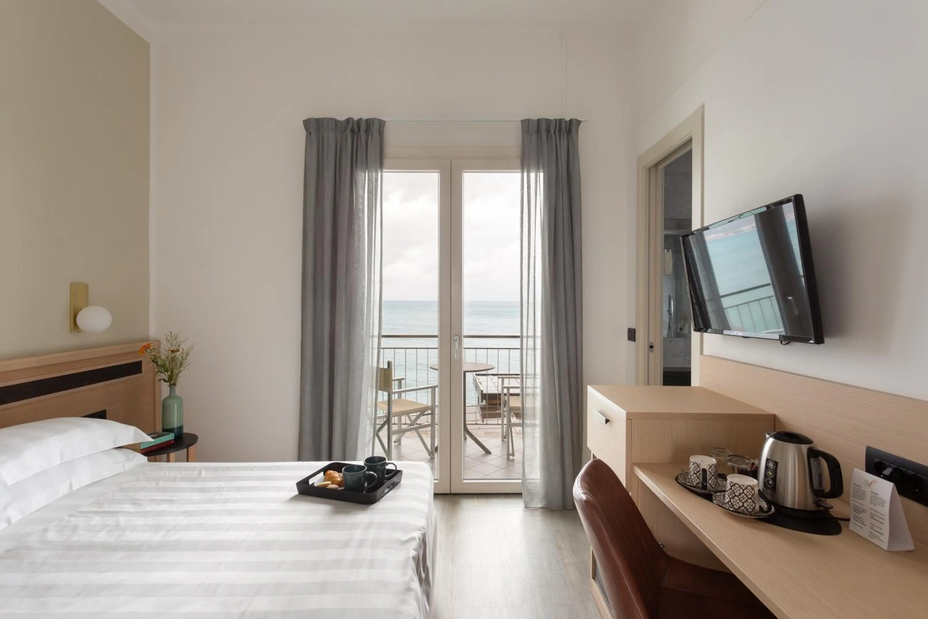 Bed in Hotel Arc En Ciel