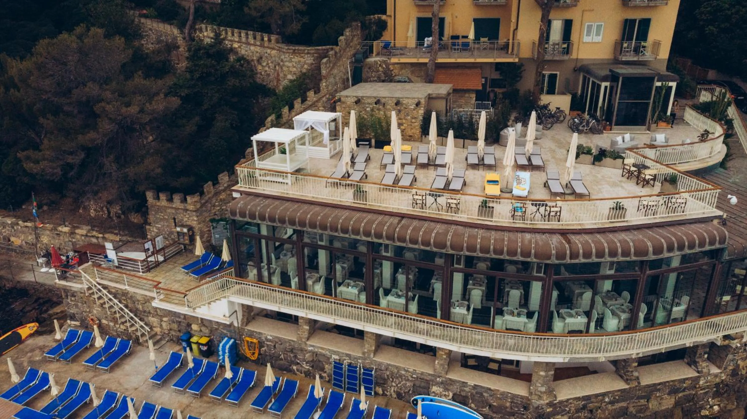 Property building in Hotel Arc En Ciel