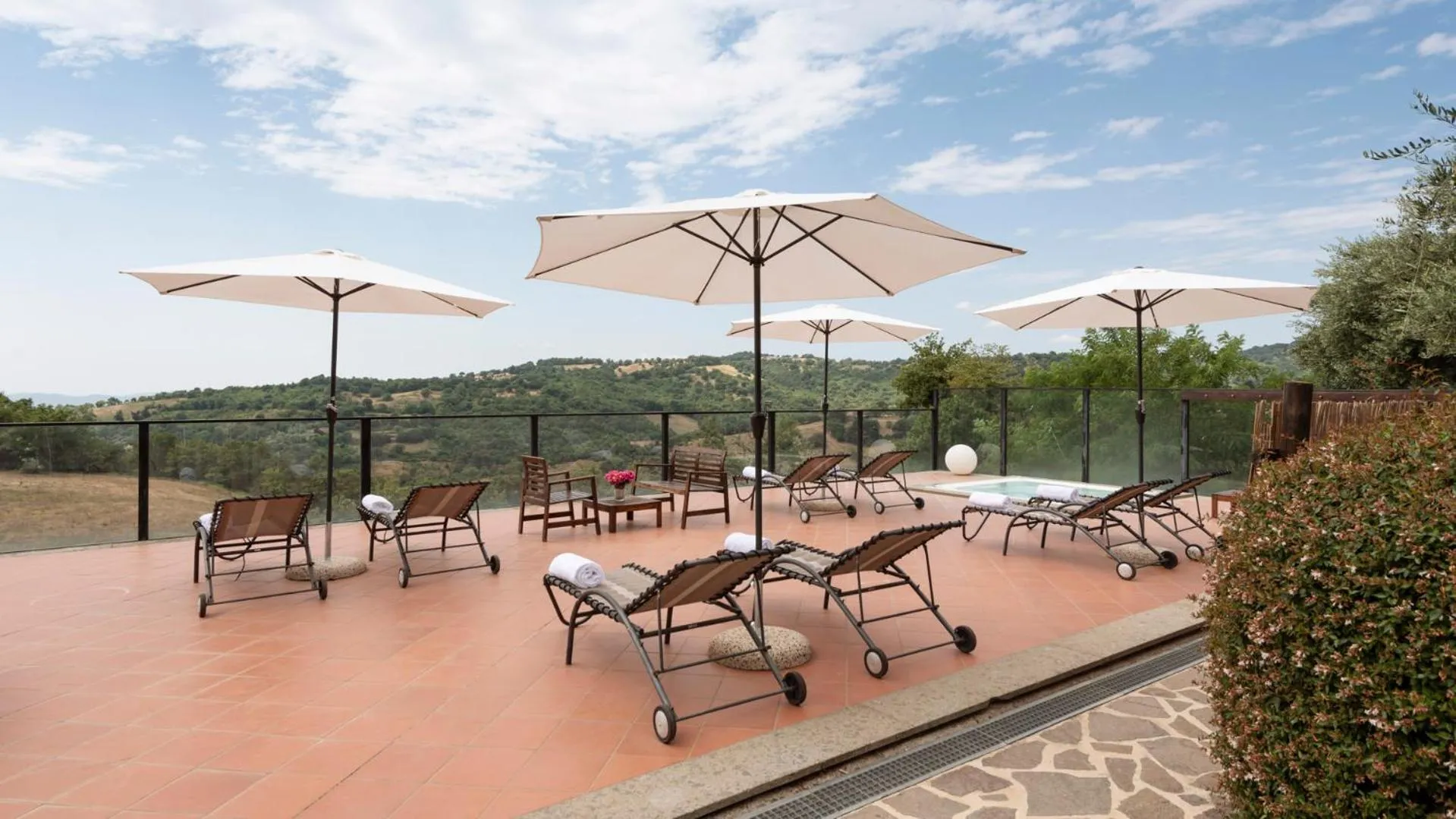 Patio in Antico Casale Di Scansano Resort