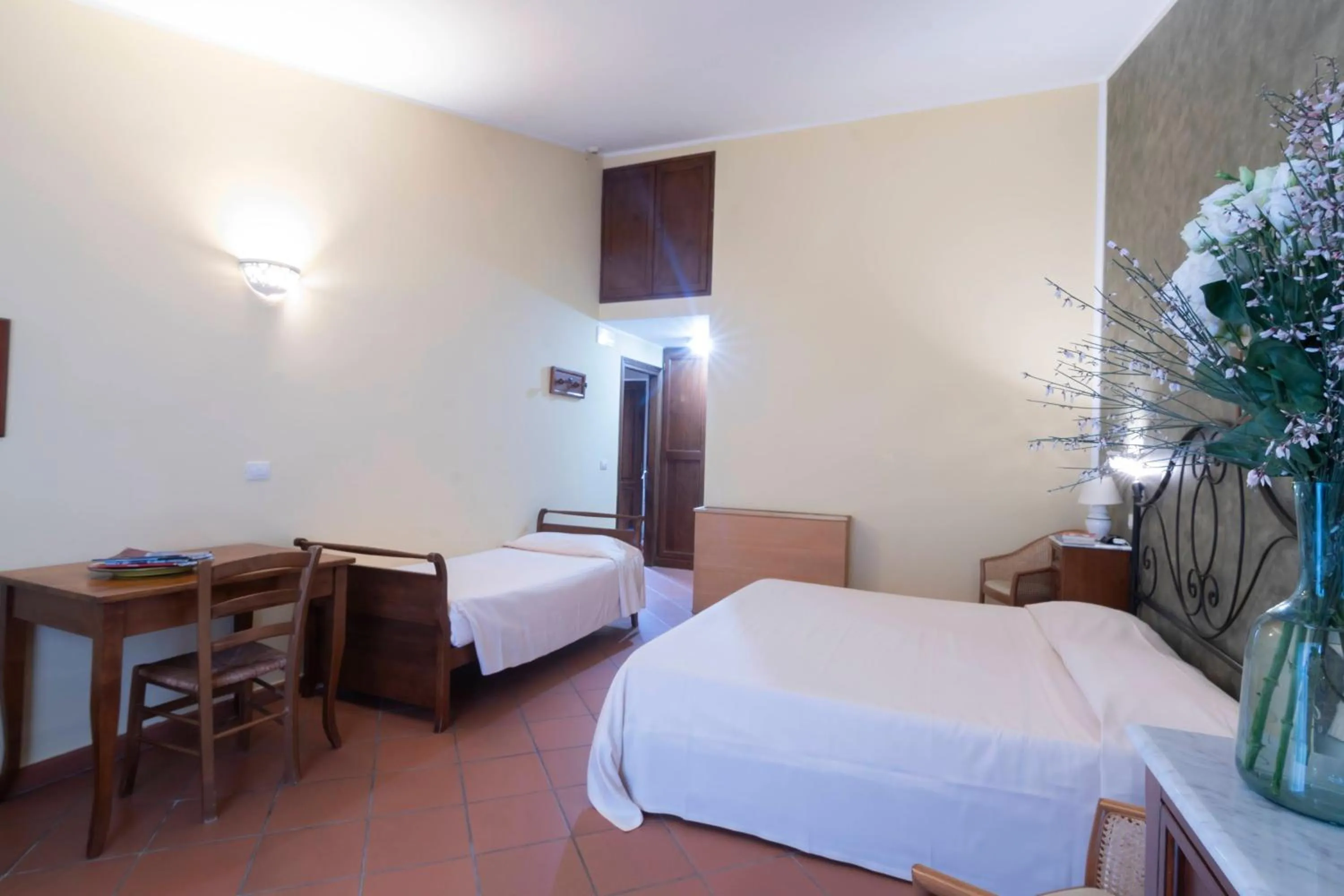 Bed in Antico Casale Di Scansano Resort