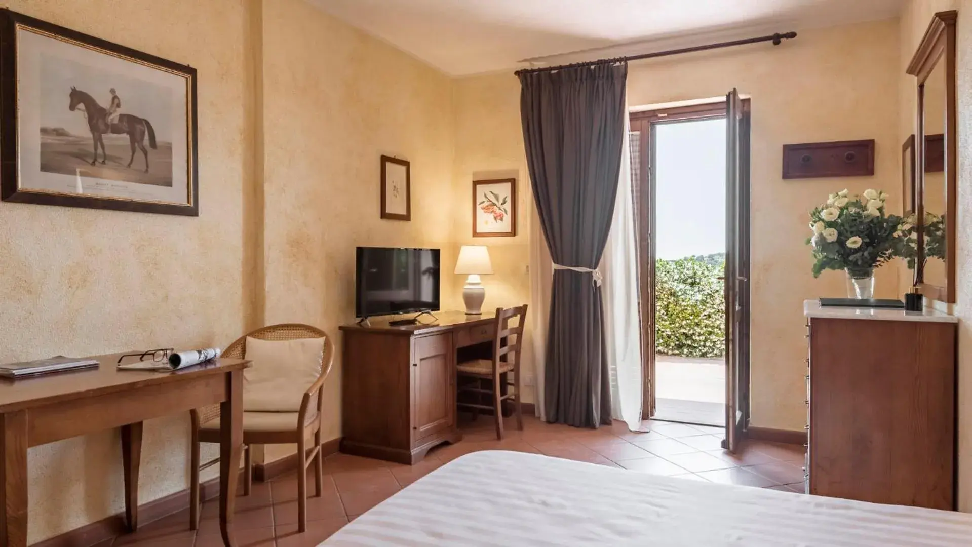 Double Room with Patio in Antico Casale Di Scansano Resort Double Room with Patio in Antico Casale Di Scansano Resort