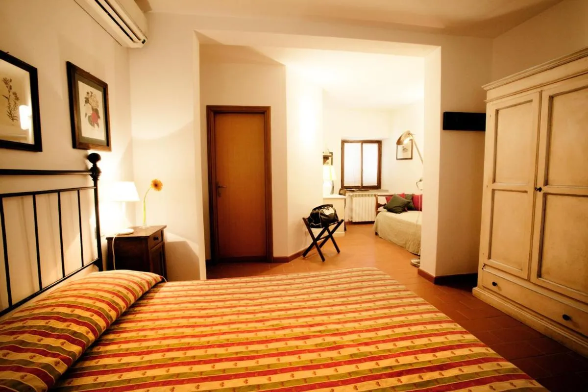 Bed in Antico Casale Di Scansano Resort