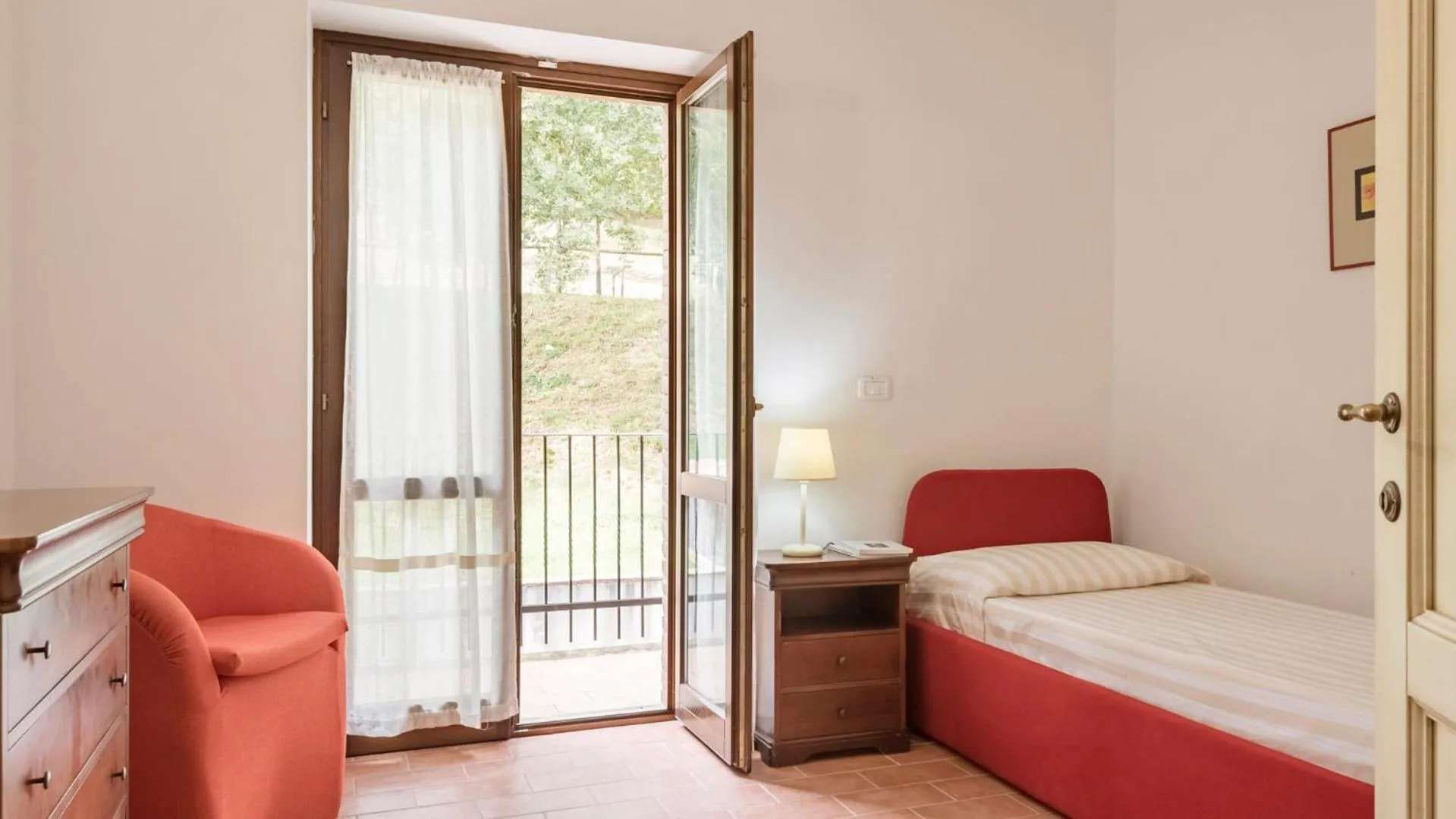 Bed in Antico Casale Di Scansano Resort