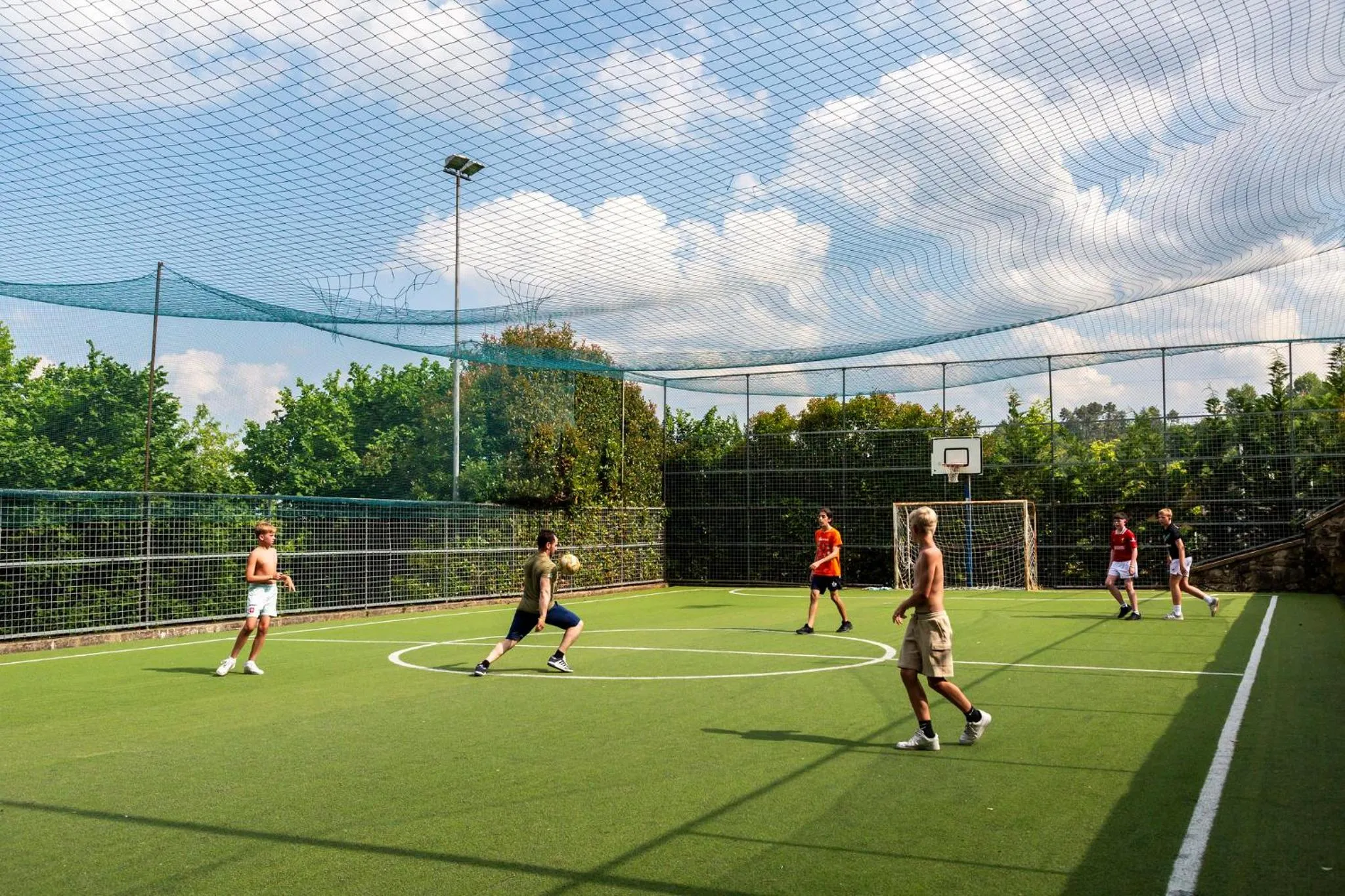 hu Norcenni Girasole village