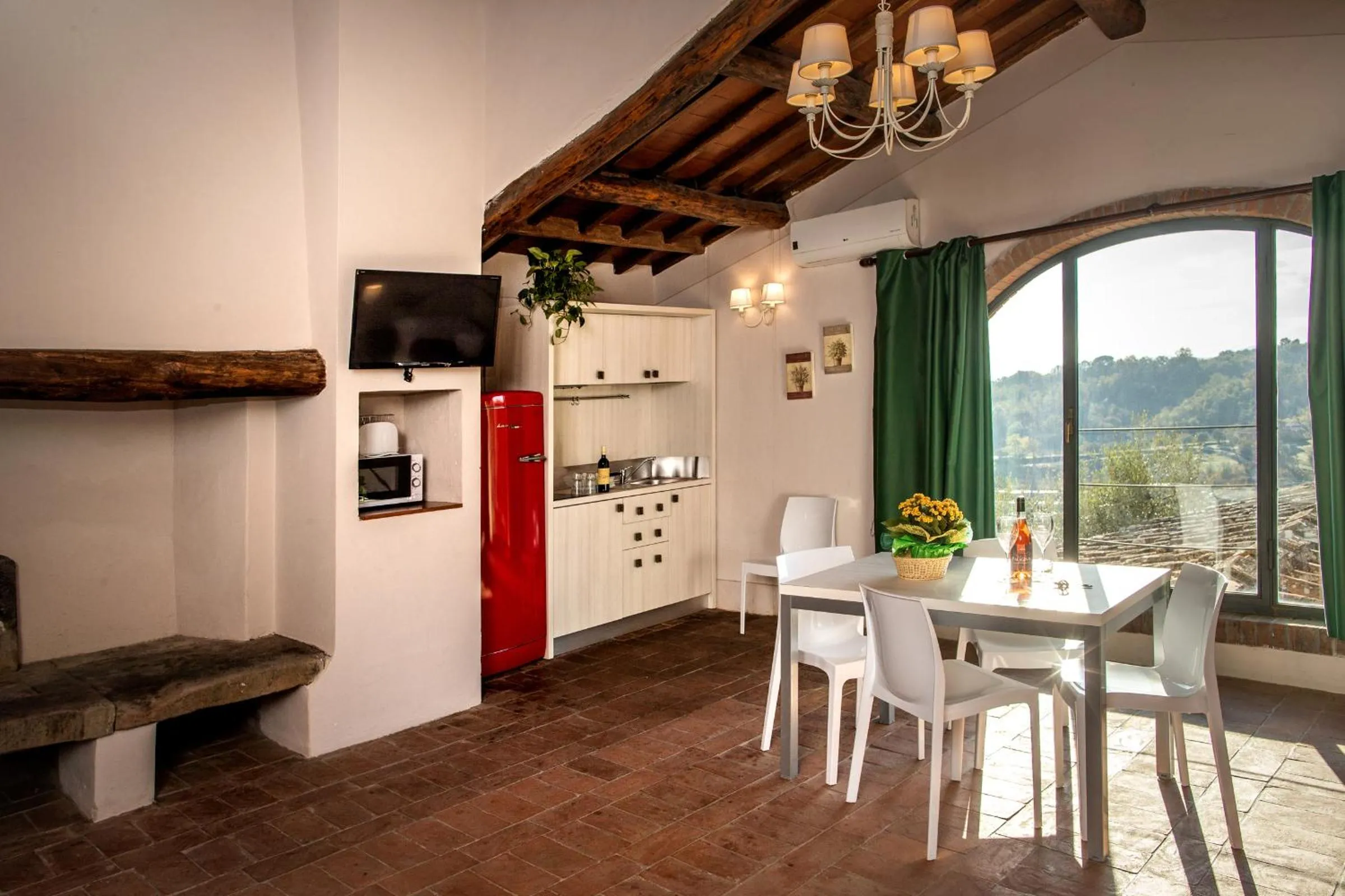 Dining area in hu Norcenni Girasole village
