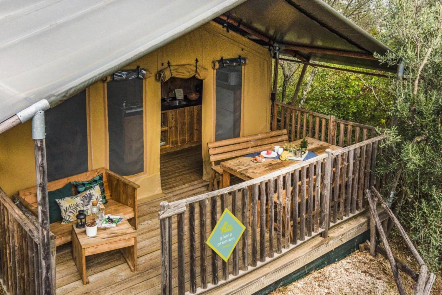 hu Norcenni Girasole village