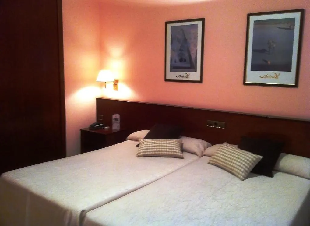Photo of the whole room, Bed in Hotel La Seu