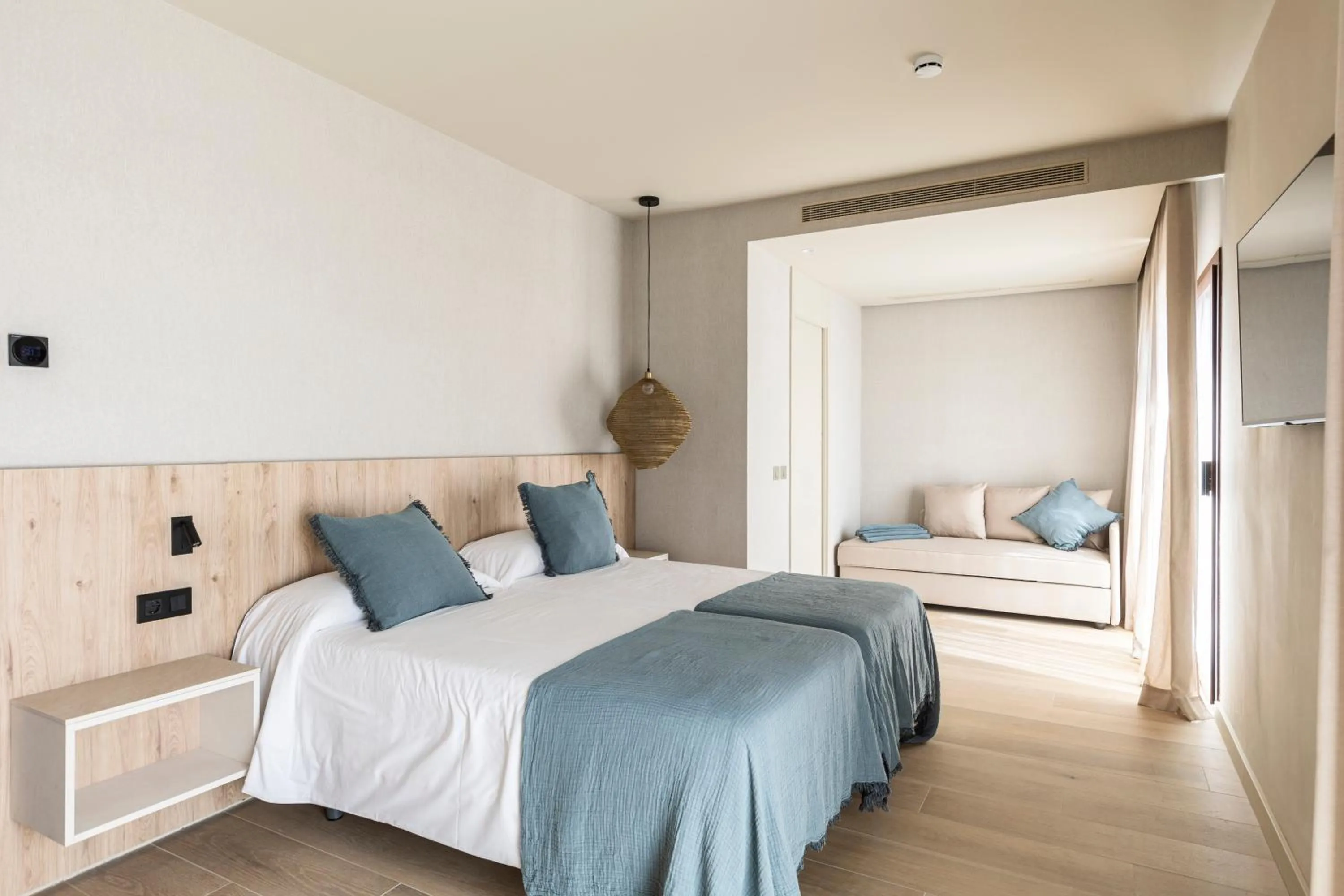 Photo of the whole room, Bed in Hotel Casamar