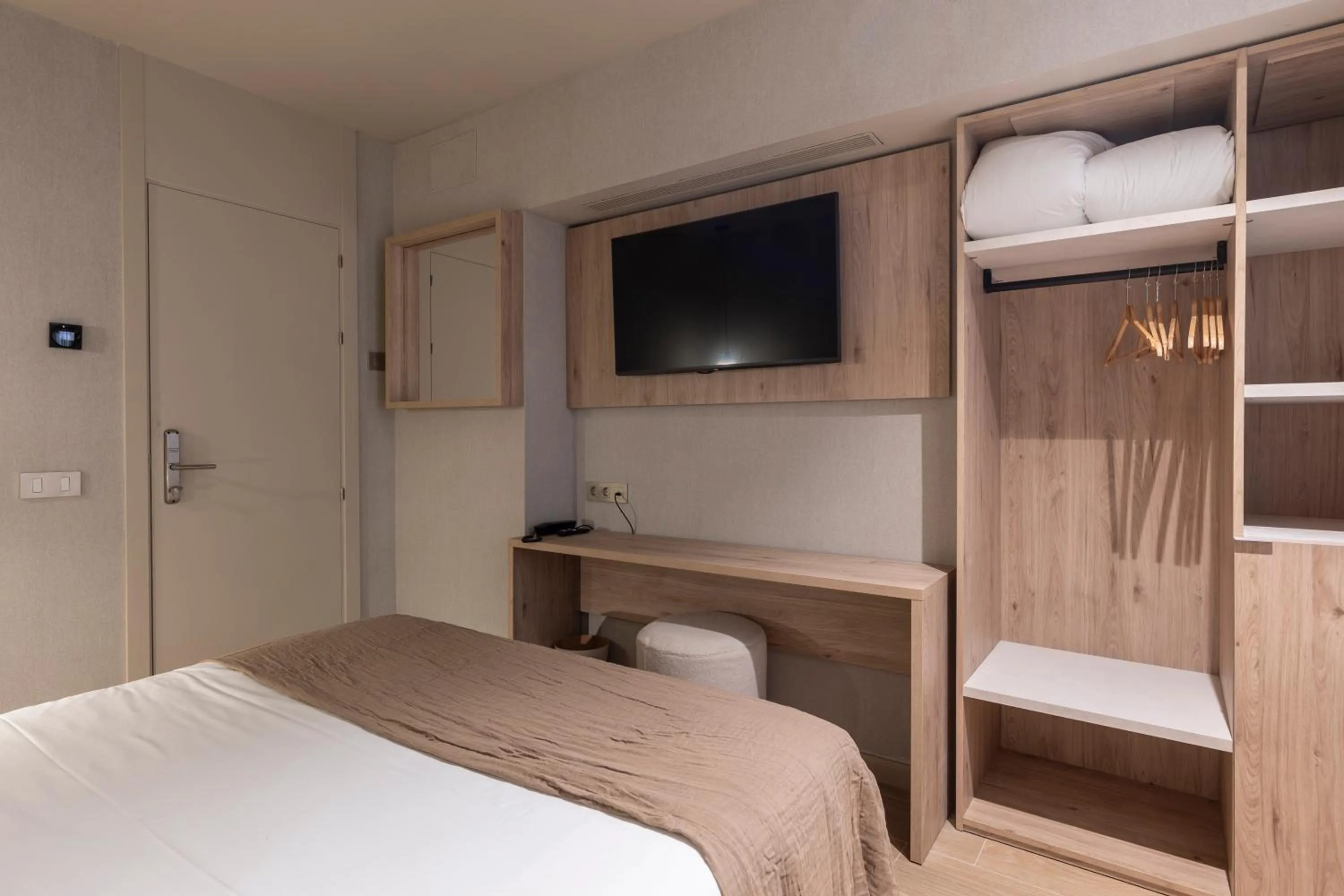 Photo of the whole room, Bed in Hotel Casamar