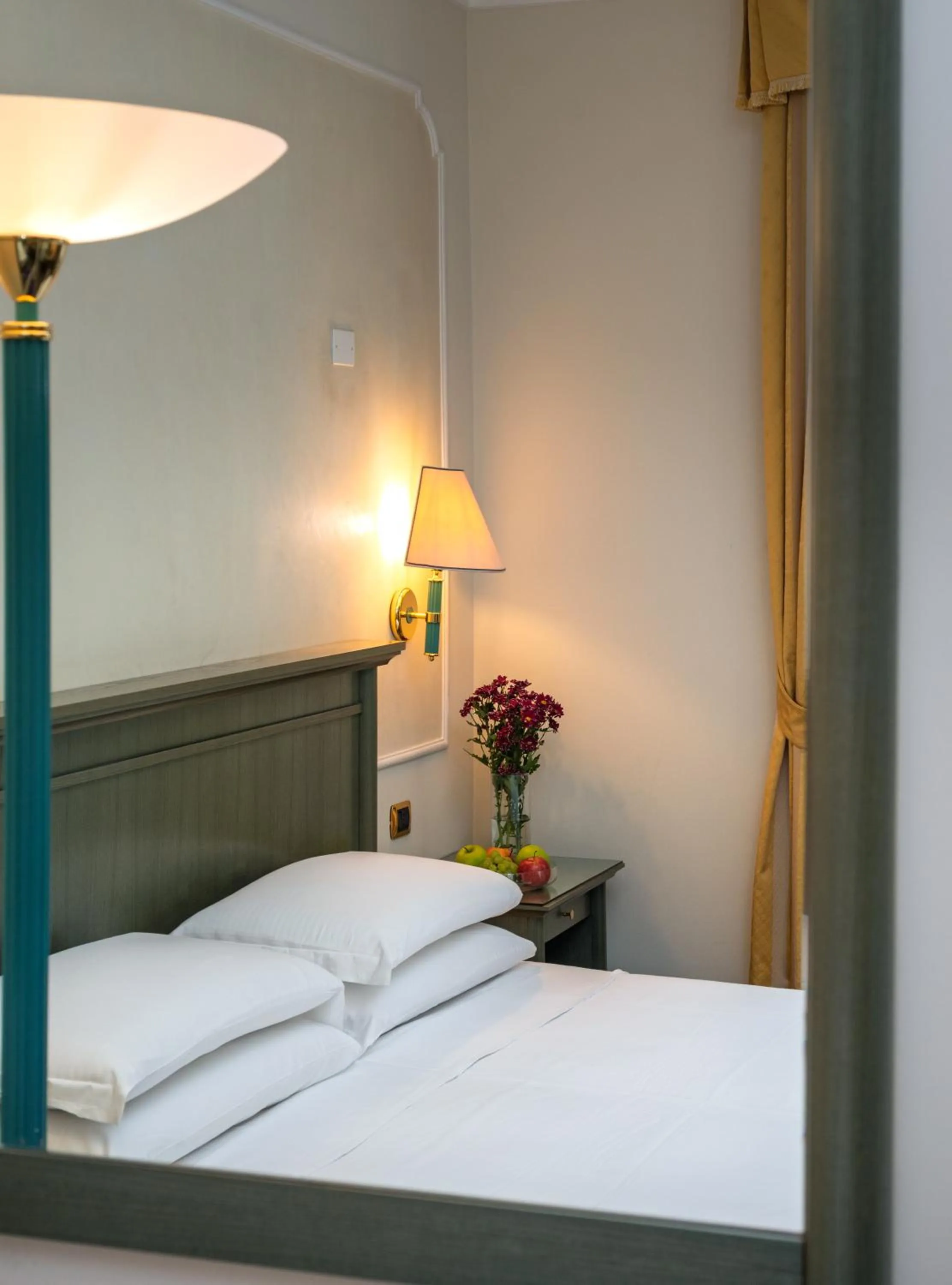 Bed in Hotel Donatello