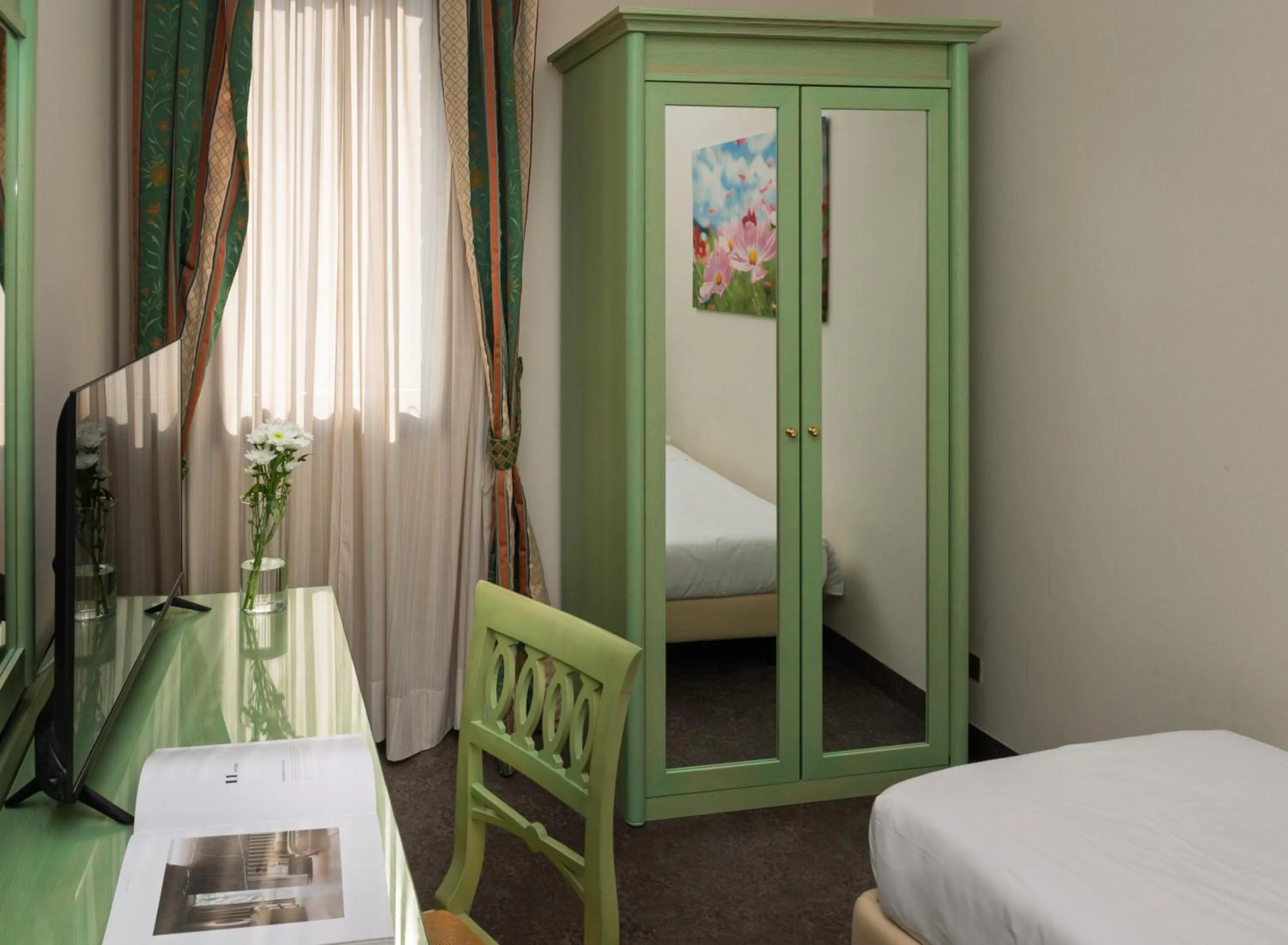 Bed in Hotel Donatello