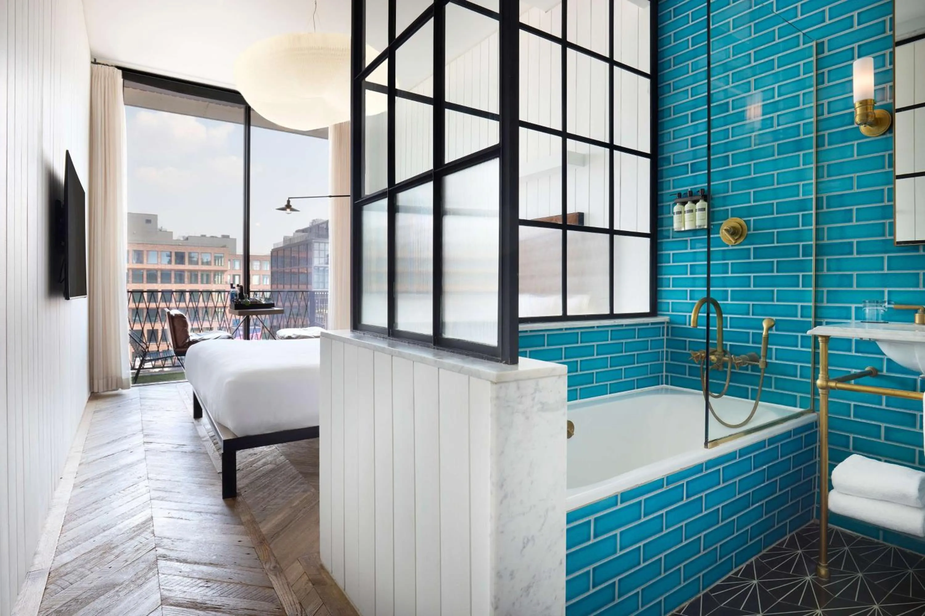 Bedroom, Bed in Arlo Williamsburg