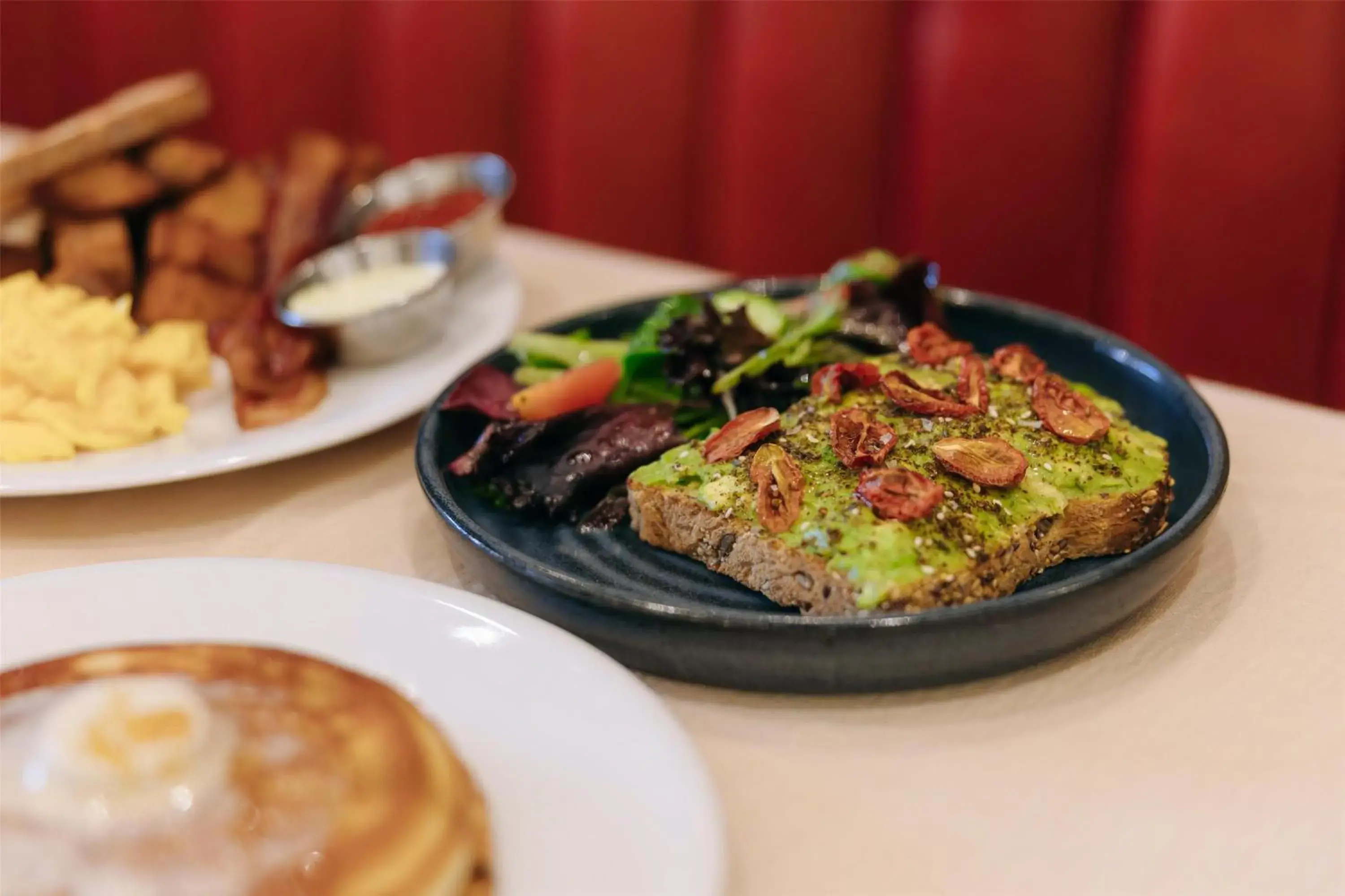 Food and drinks in Arlo Williamsburg Food and drinks in Arlo Williamsburg