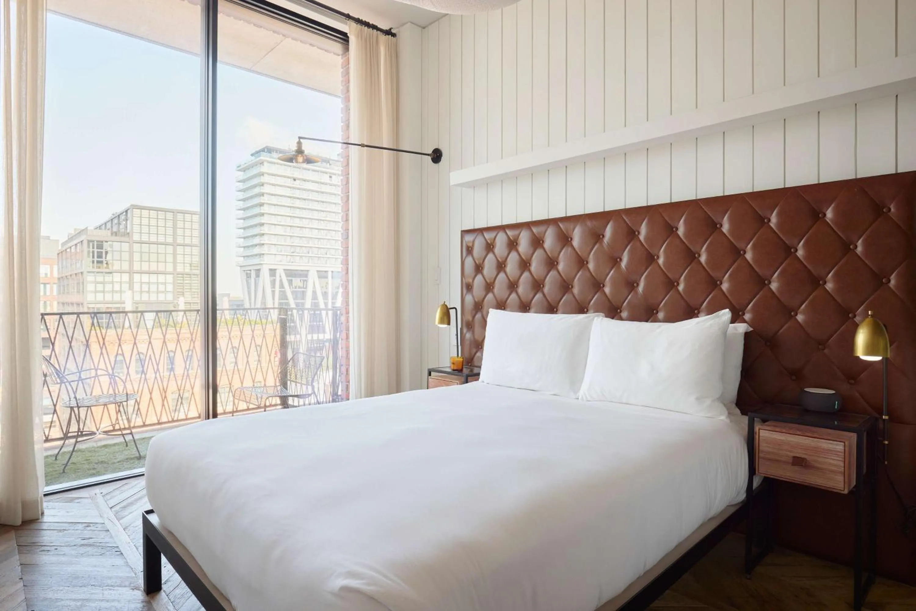 Bedroom, Bed in Arlo Williamsburg