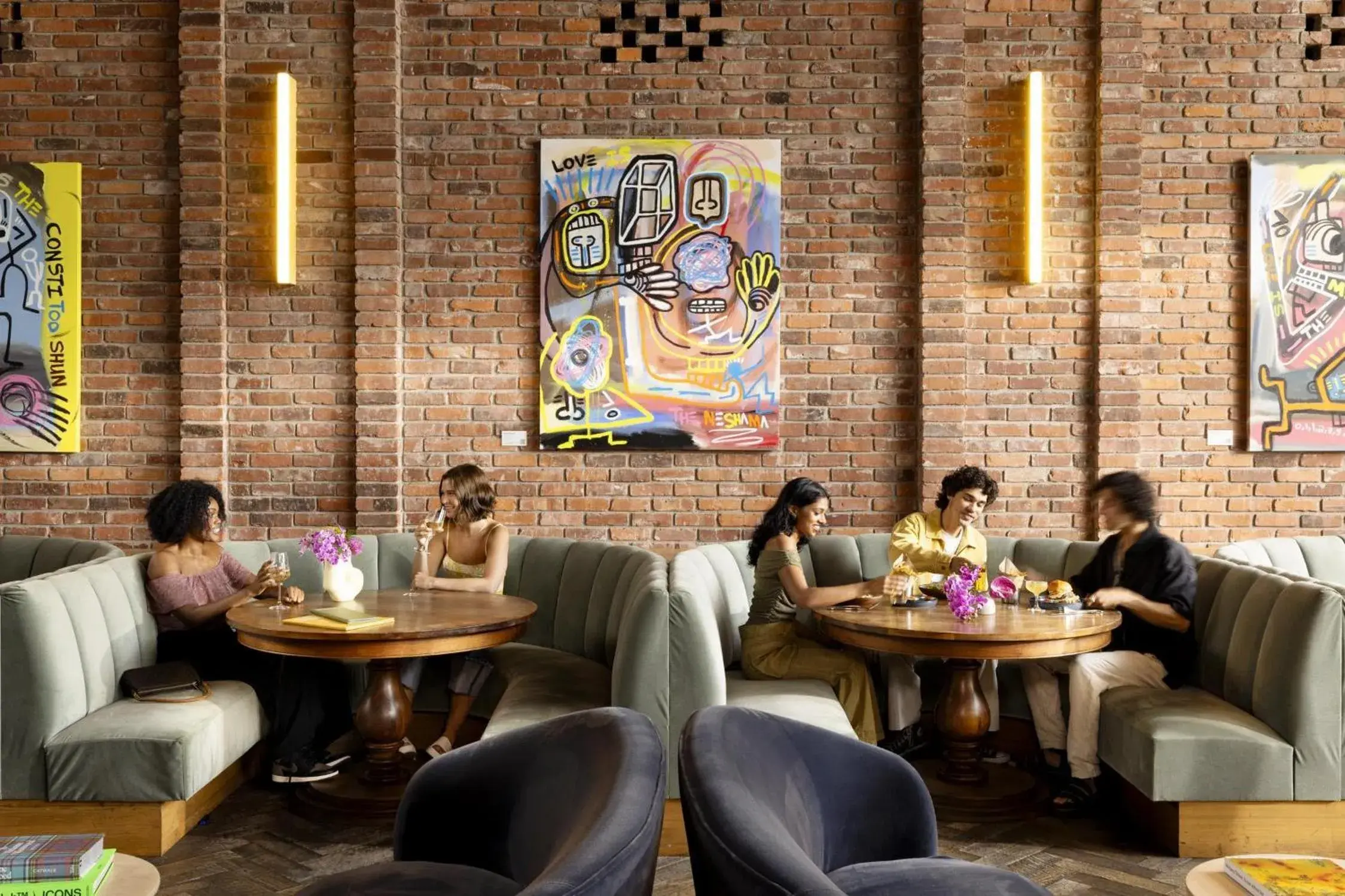 Arlo Williamsburg Arlo Williamsburg