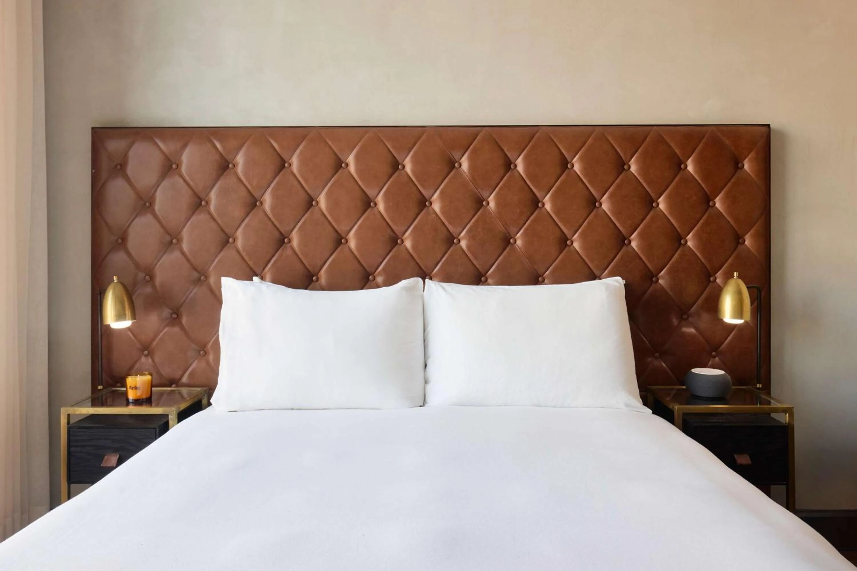 Bedroom, Bed in Arlo Williamsburg