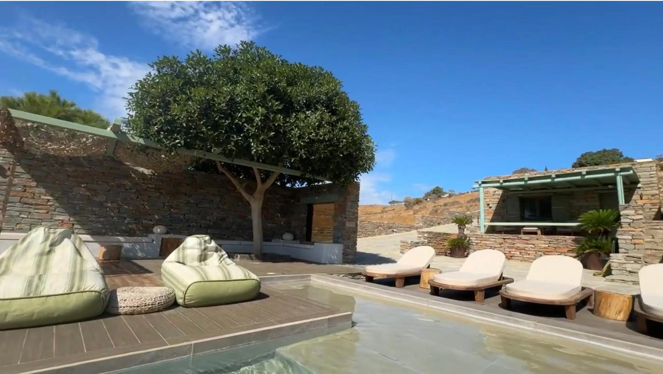 Sea & Stone Villas