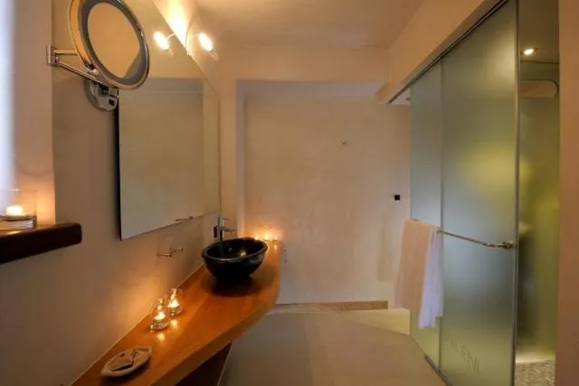Bathroom in Valeni Boutique Hotel & Spa