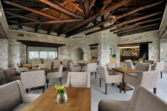 Day in Valeni Boutique Hotel & Spa