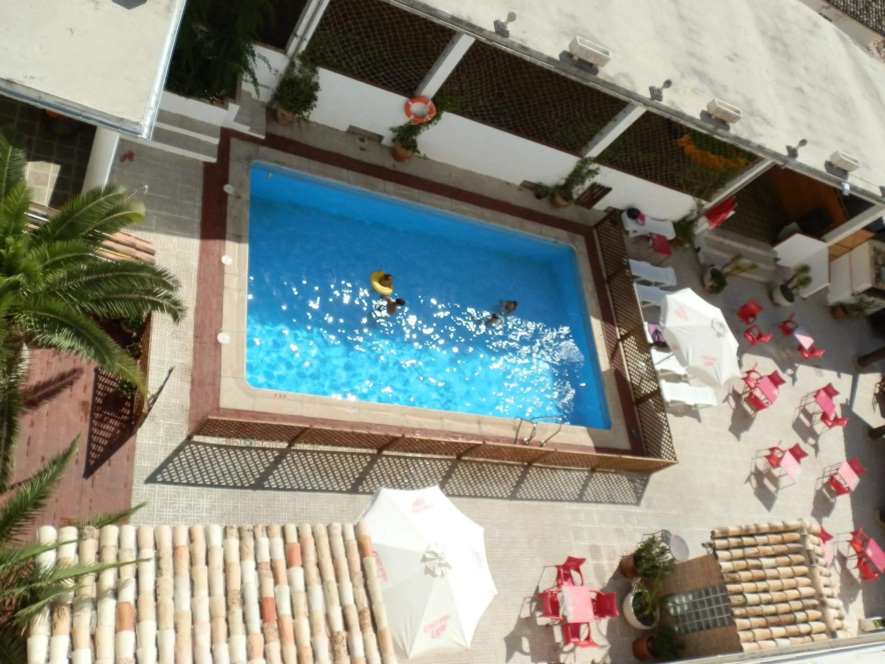 Swimming pool in Hotel Balcón de Cazorla