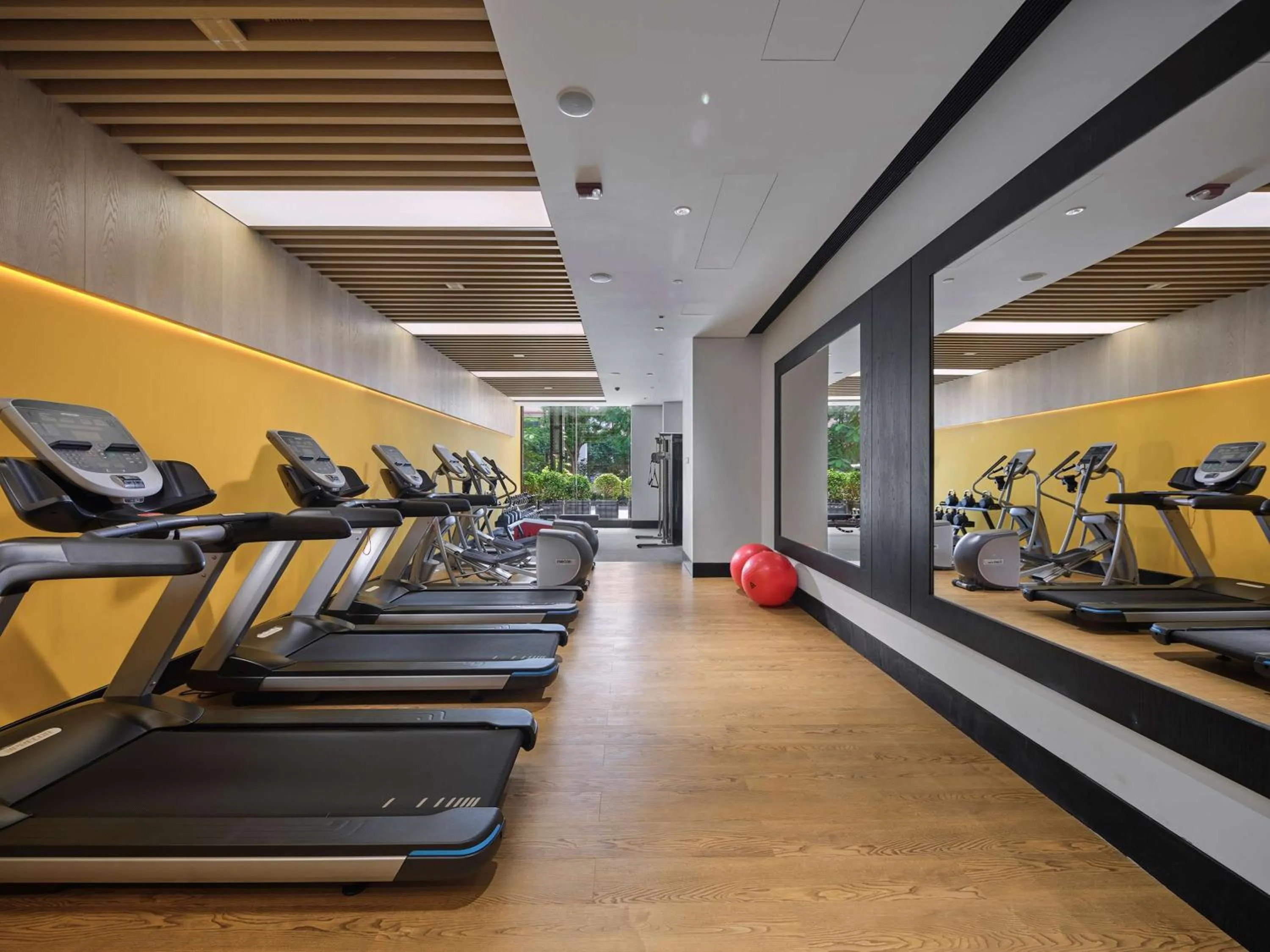 Fitness centre/facilities in Hilton Garden Inn Guangzhou Tianhe